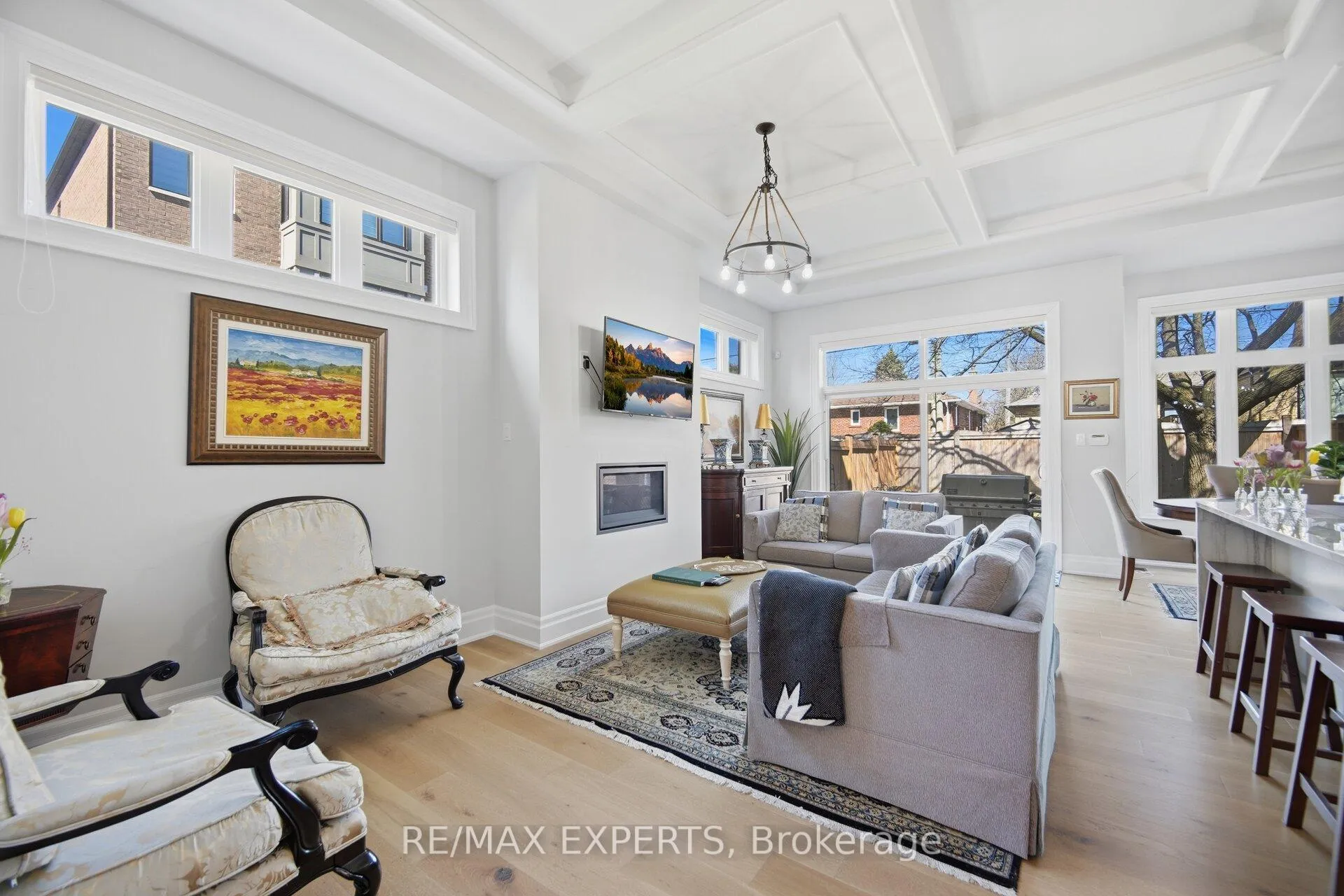 Photo 10 of 22 Kipling Grove Court, Etobicoke, Princess-Rosethorn — HOMEH