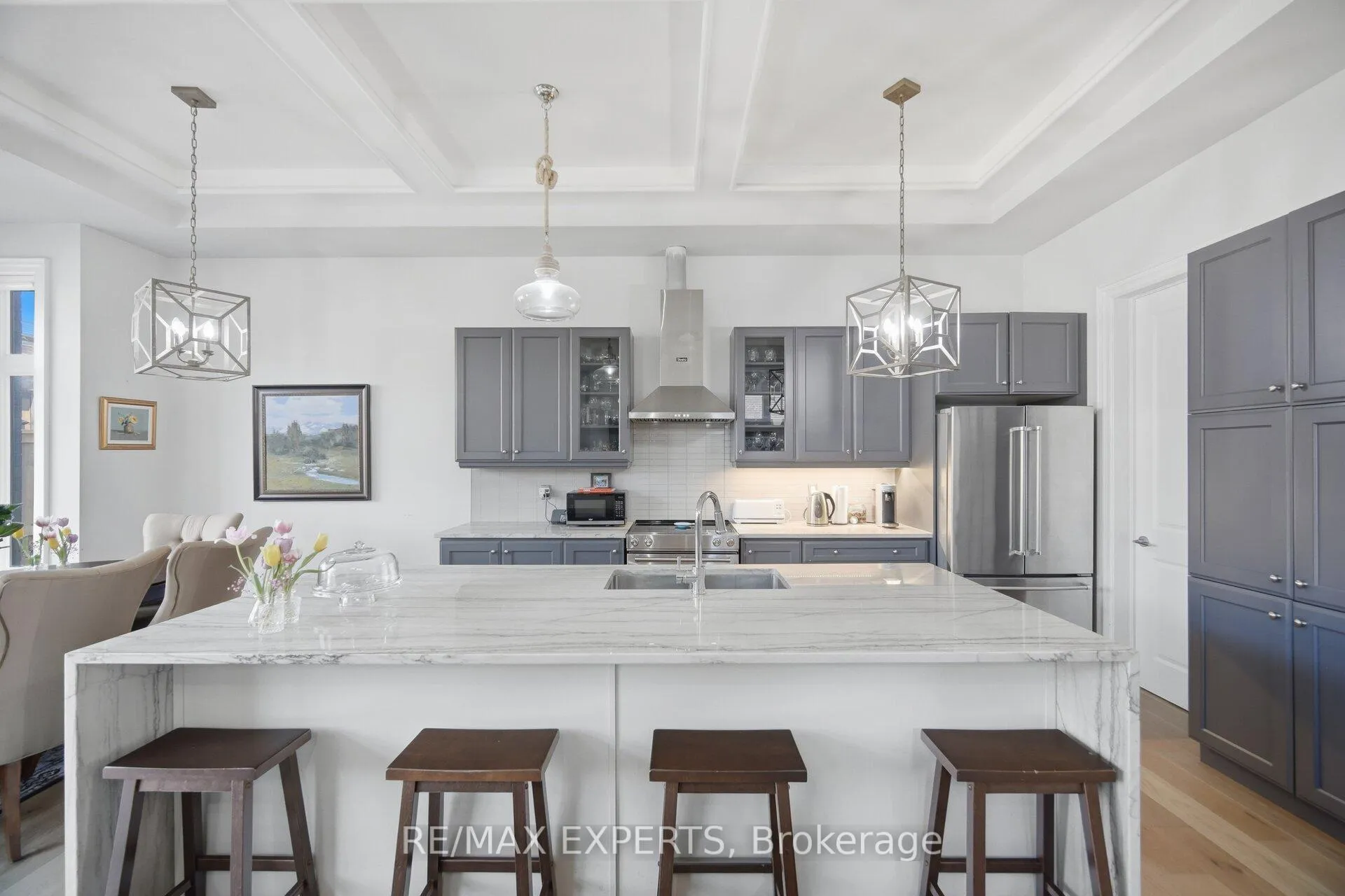 Photo 13 of 22 Kipling Grove Court, Etobicoke, Princess-Rosethorn — HOMEH