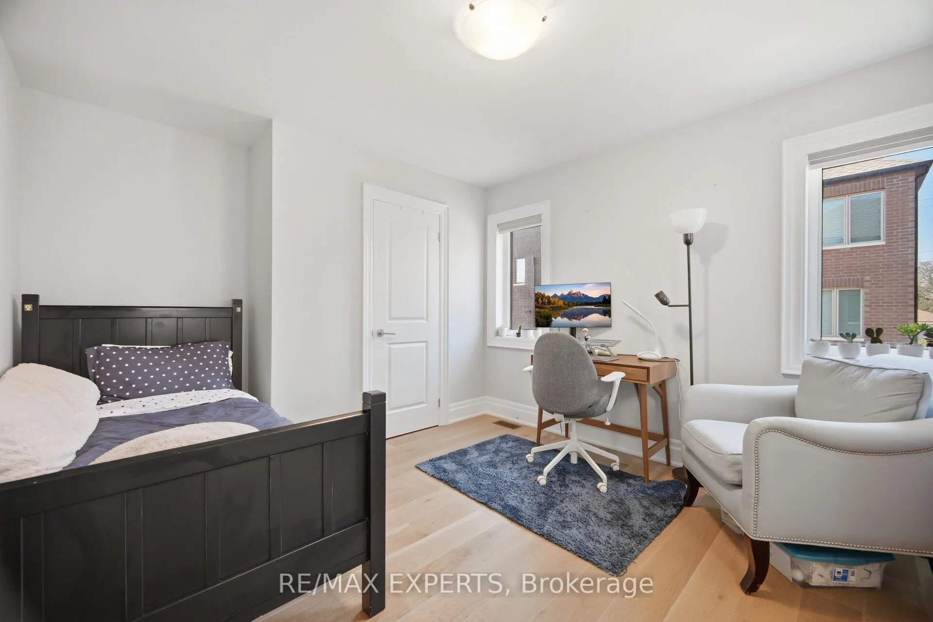 Photo 28 of 22 Kipling Grove Court, Etobicoke, Princess-Rosethorn — HOMEH
