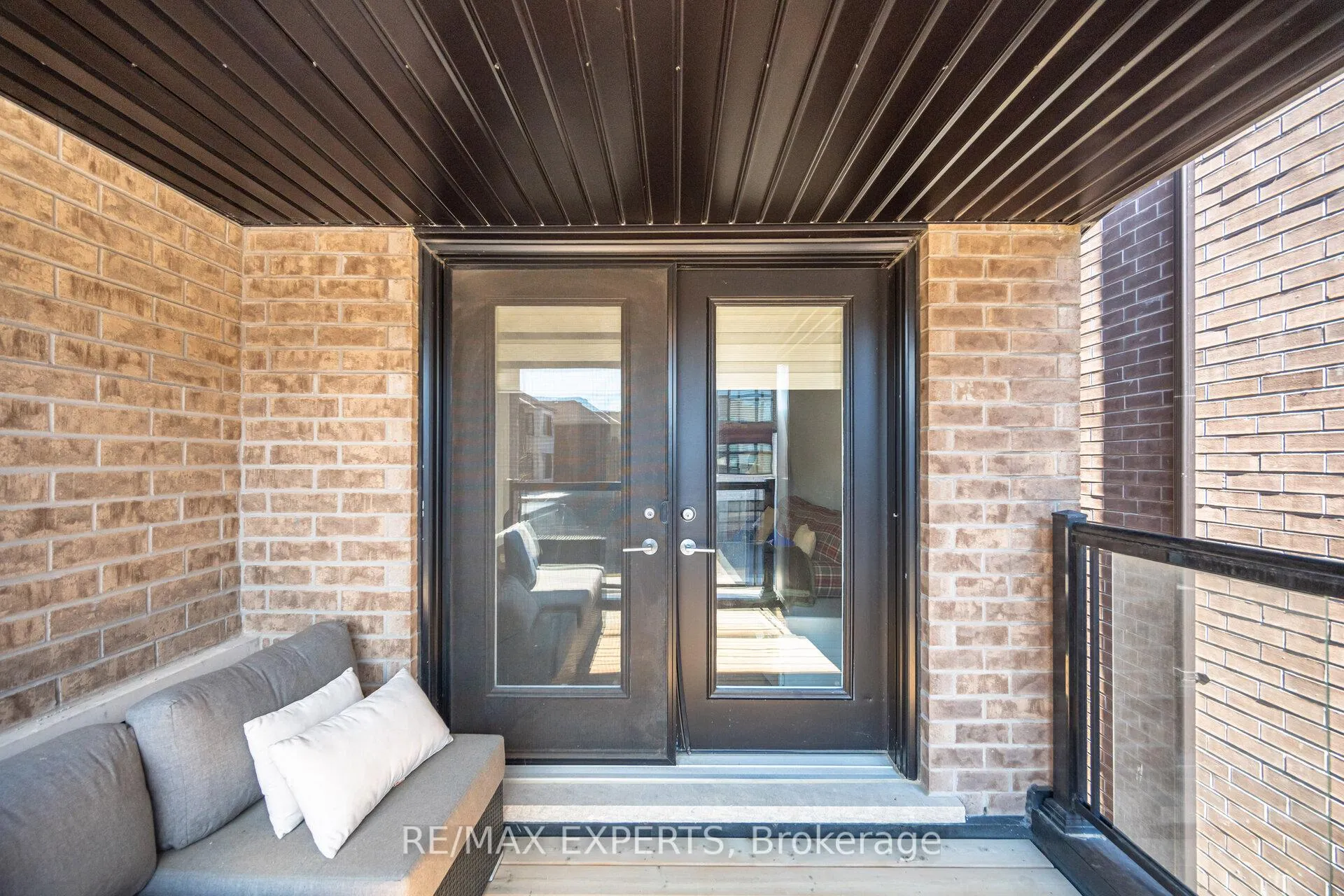 Photo 30 of 22 Kipling Grove Court, Etobicoke, Princess-Rosethorn — HOMEH