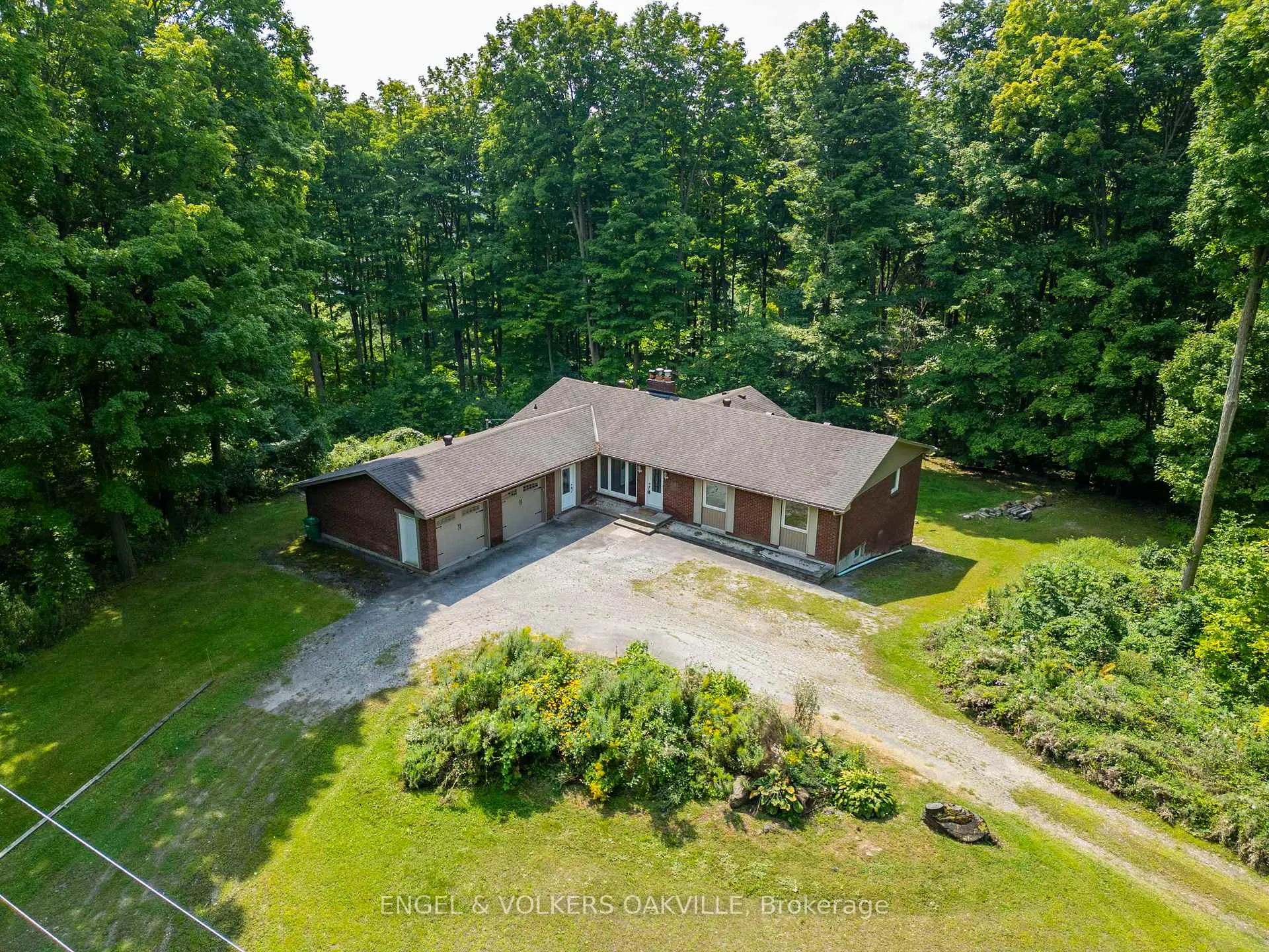 Photo 4 of 10177 Old Church Road S, Caledon, Palgrave — HOMEH