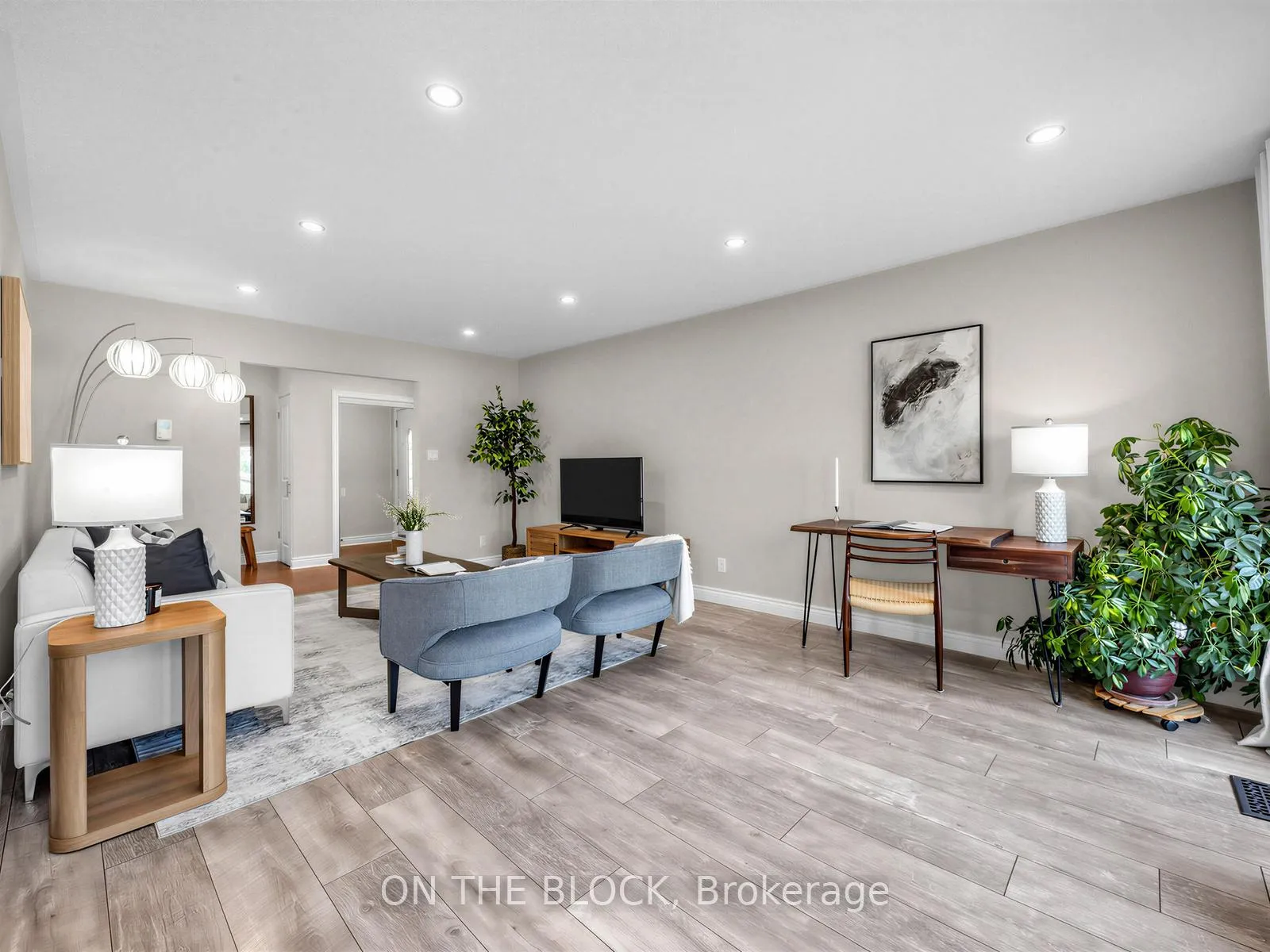 Photo 11 of 41 Eastlea Crescent, Scarborough, L'Amoreaux — HOMEH