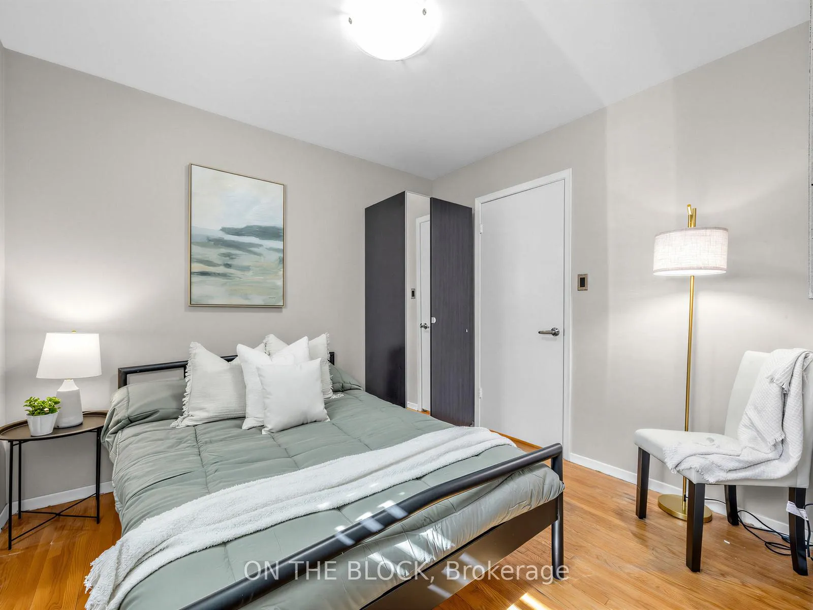 Photo 23 of 41 Eastlea Crescent, Scarborough, L'Amoreaux — HOMEH