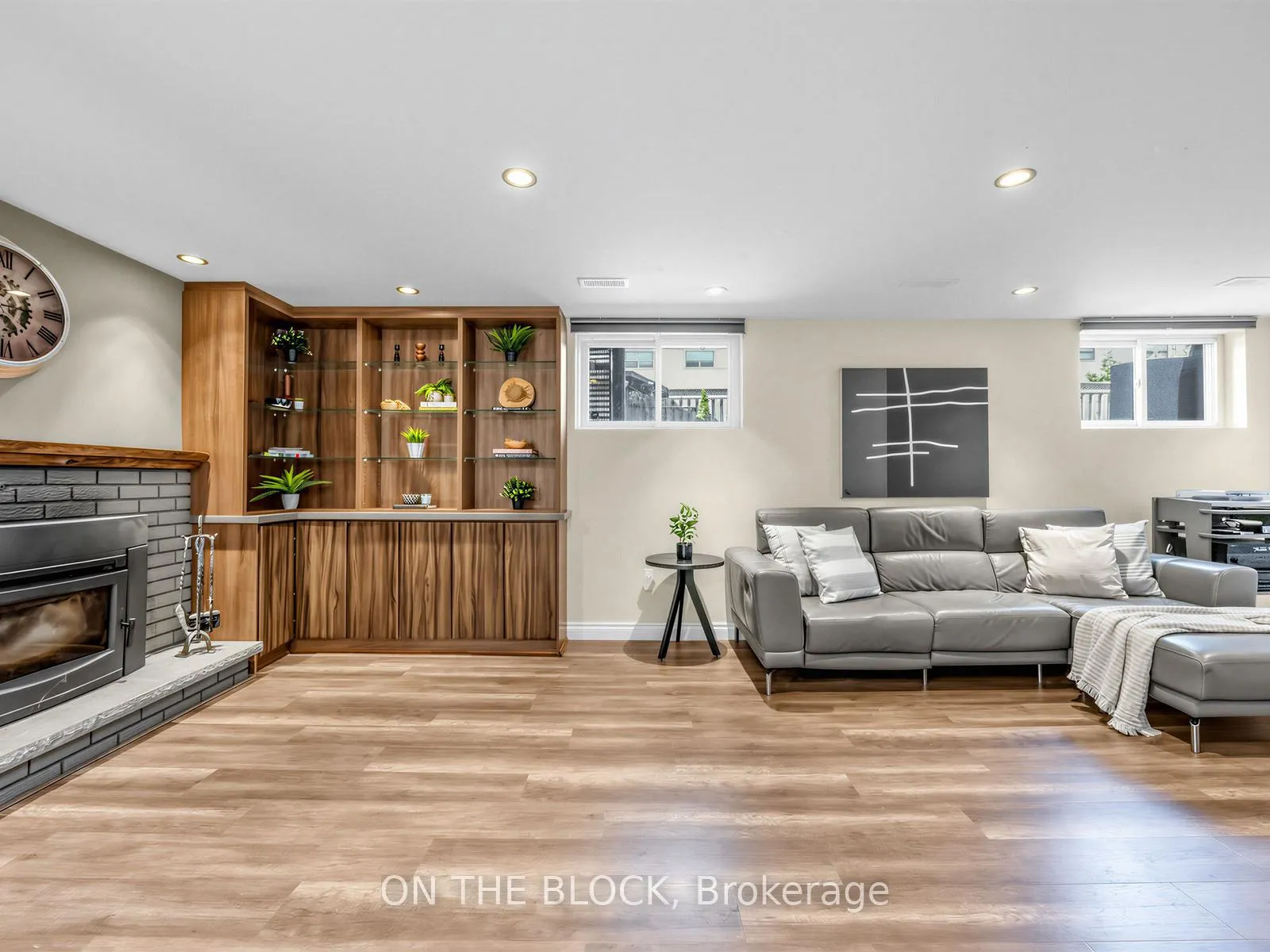 Photo 30 of 41 Eastlea Crescent, Scarborough, L'Amoreaux — HOMEH