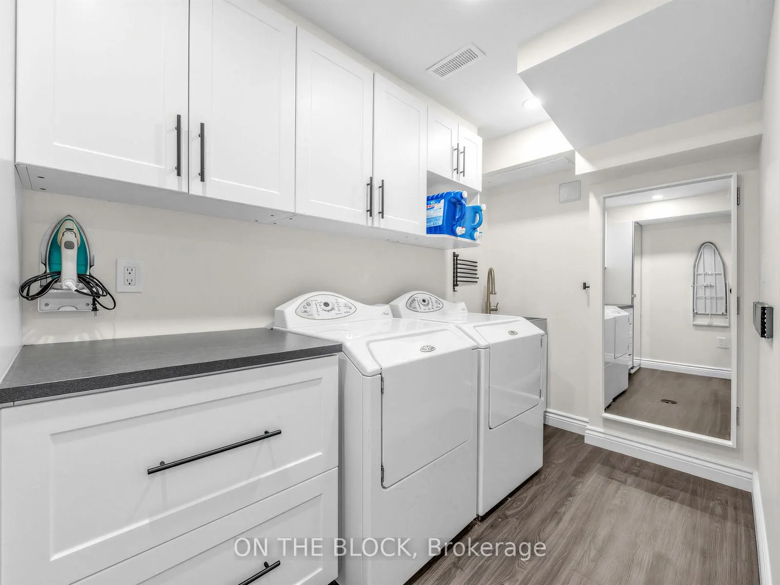 Photo 33 of 41 Eastlea Crescent, Scarborough, L'Amoreaux — HOMEH