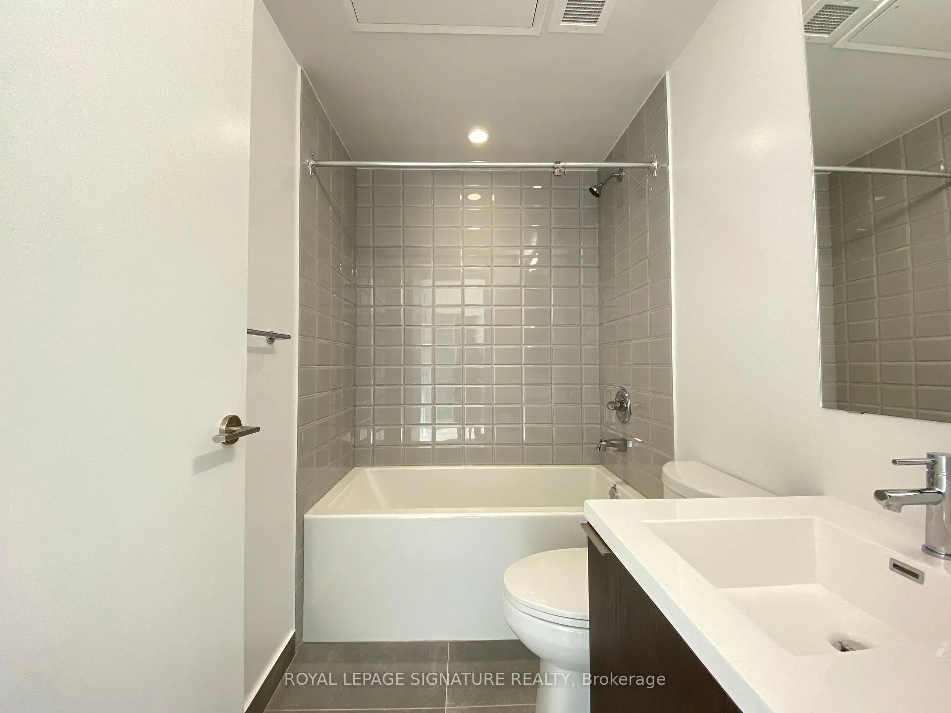 Photo 14 of Unit 903, 203 College Street, Toronto, Kensington-Chinatown — HOMEH