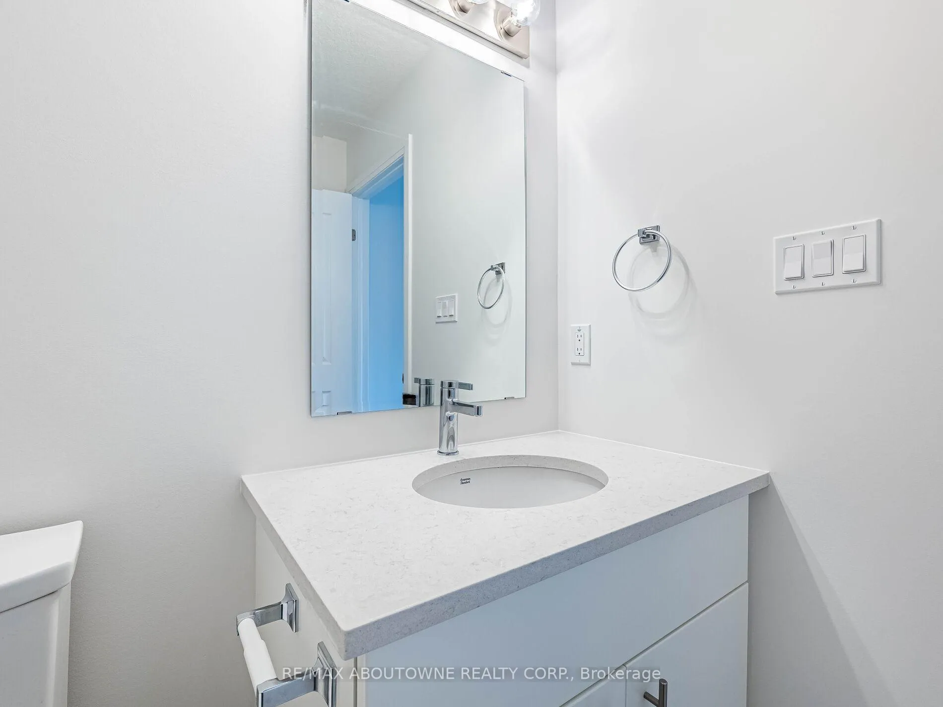 Photo 34 of 69 Thatcher Drive, Guelph, Kortright East — HOMEH