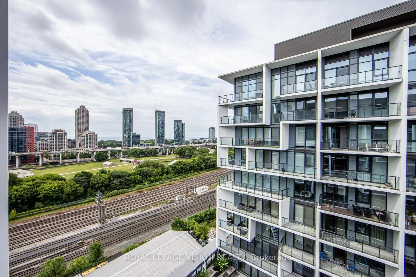 Photo 23 of Unit PH22, 9 Tecumseth Street, Toronto, Niagara — HOMEH
