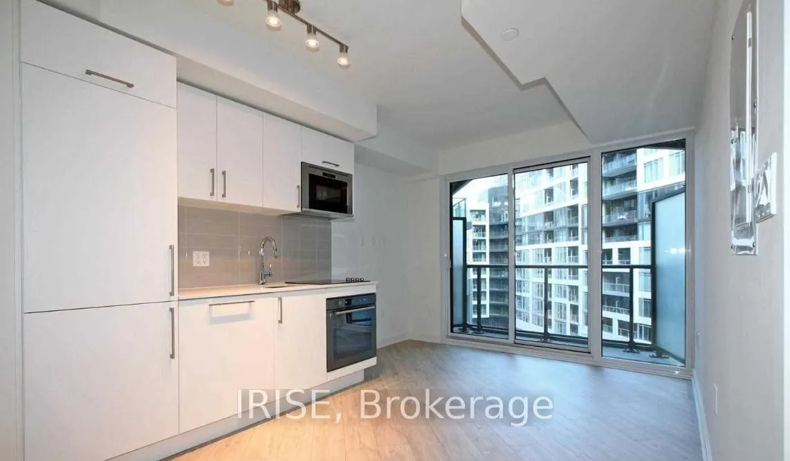 Photo 6 of Unit 601w, 27 Bathurst Street, Toronto, Waterfront Communities — HOMEH
