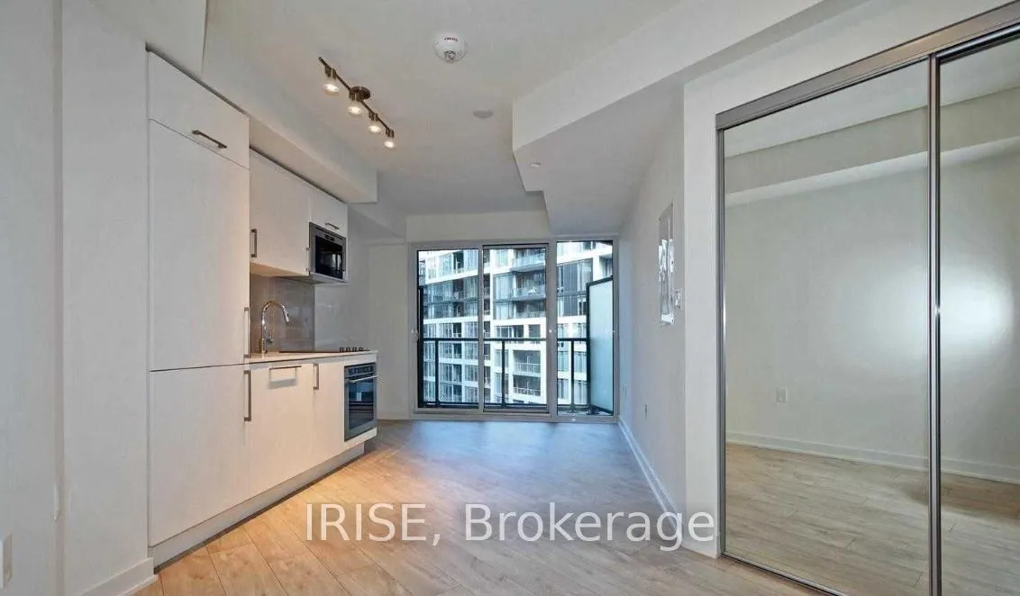 Photo 7 of Unit 601w, 27 Bathurst Street, Toronto, Waterfront Communities — HOMEH