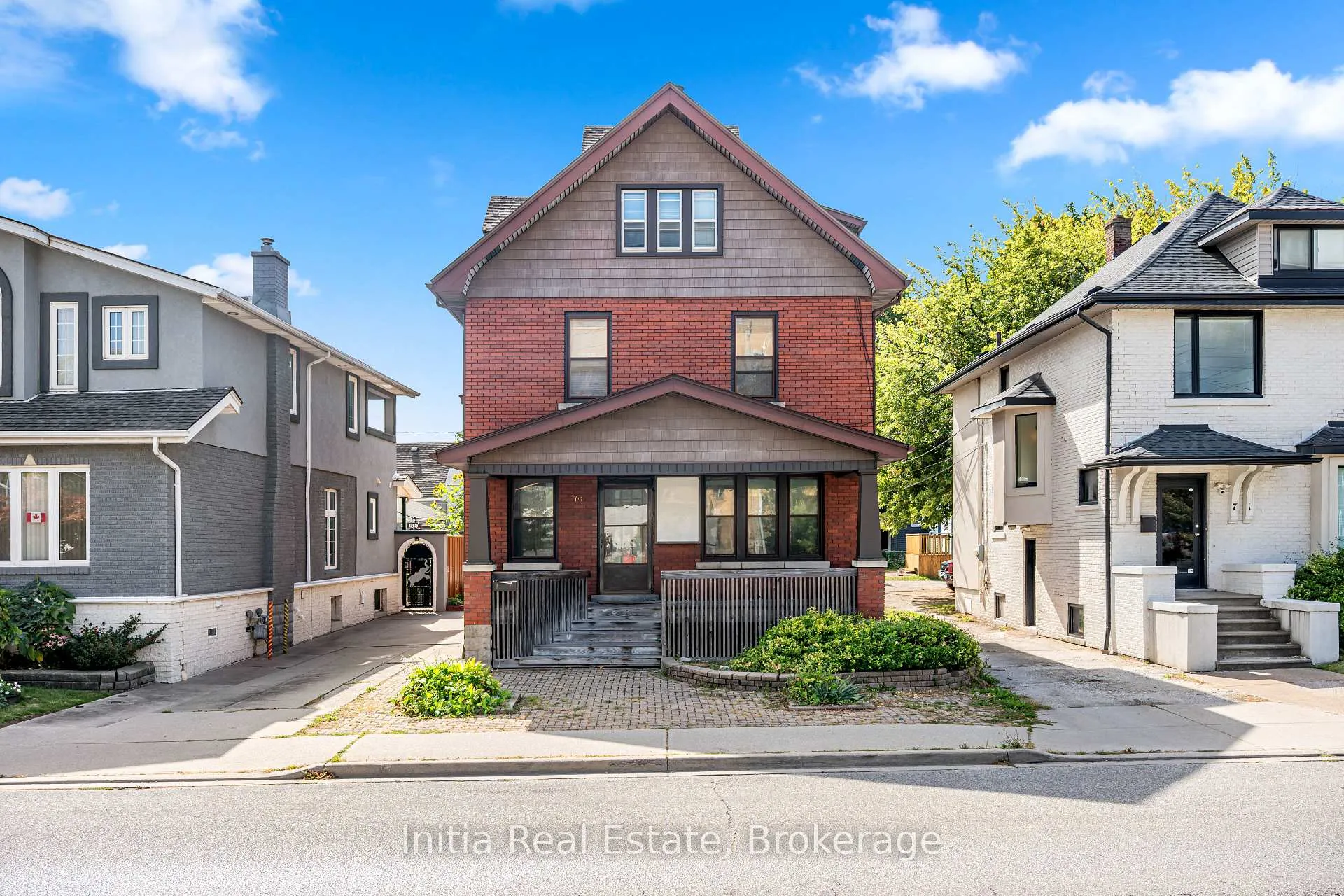 Photo 1 of 79 Giles Boulevard E, Windsor — HOMEH
