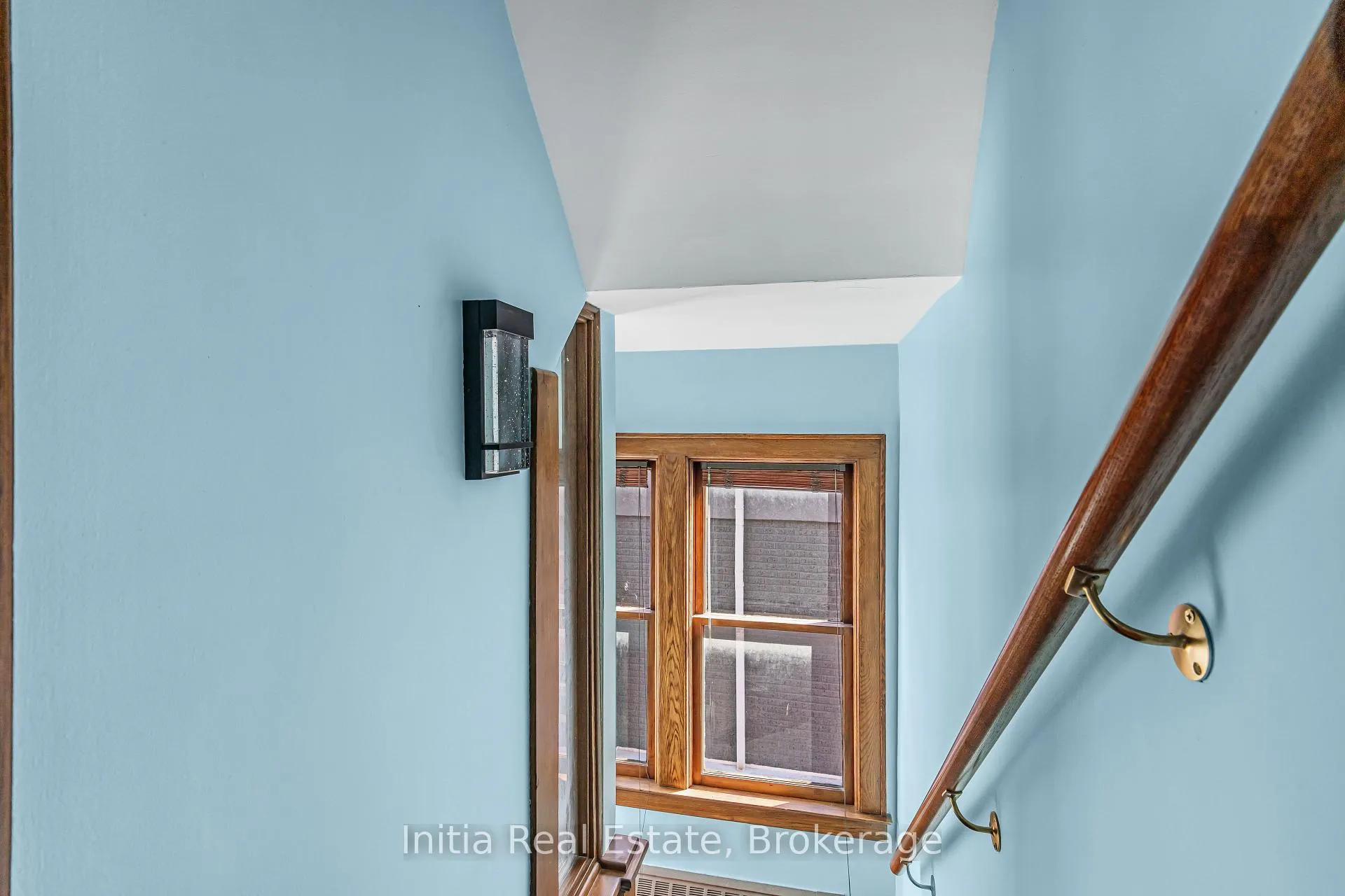 Photo 25 of 79 Giles Boulevard E, Windsor — HOMEH