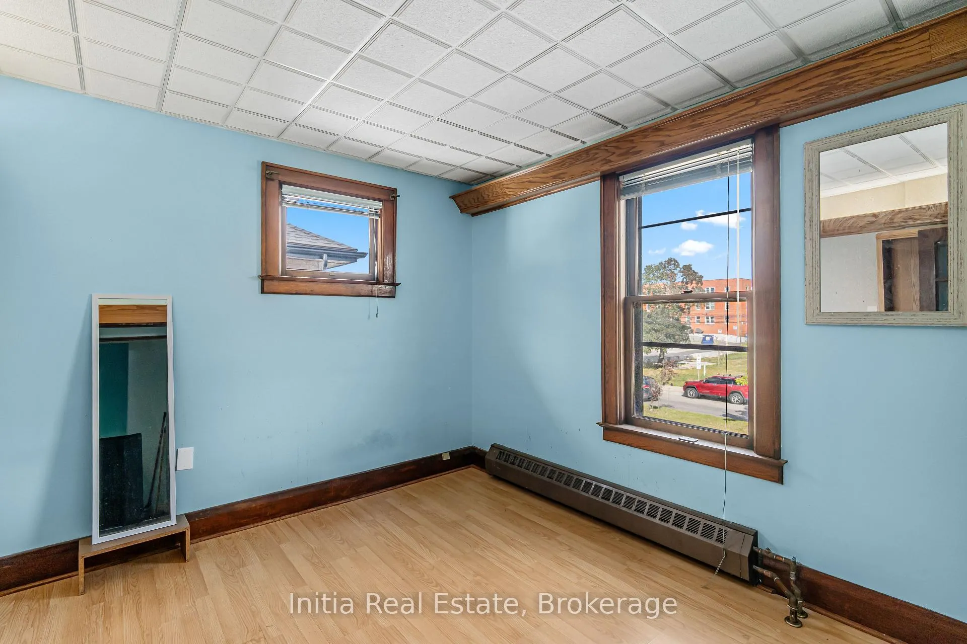 Photo 30 of 79 Giles Boulevard E, Windsor — HOMEH
