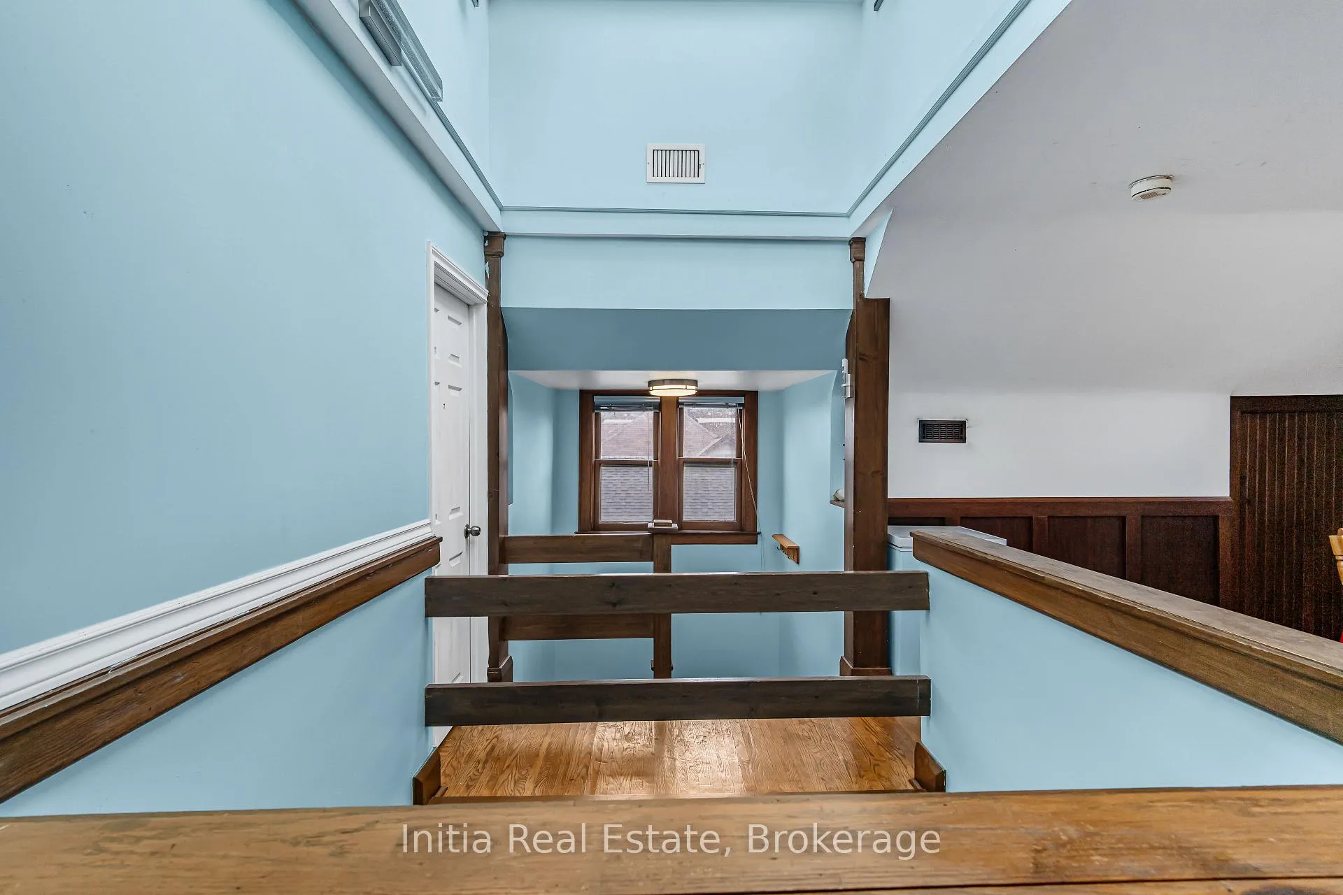 Photo 33 of 79 Giles Boulevard E, Windsor — HOMEH