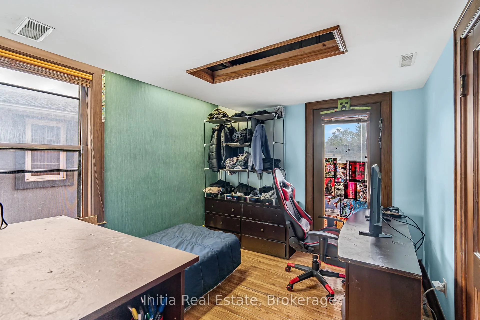 Photo 35 of 79 Giles Boulevard E, Windsor — HOMEH