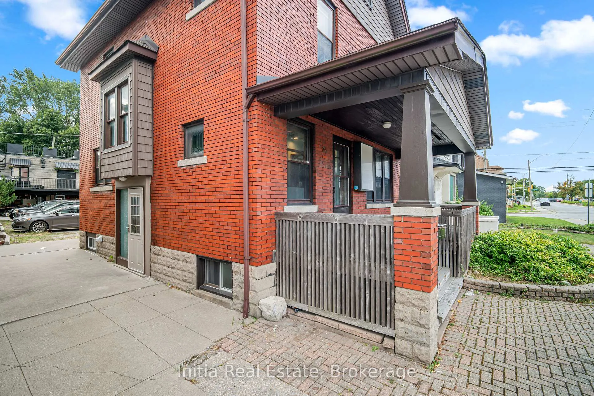 Photo 42 of 79 Giles Boulevard E, Windsor — HOMEH