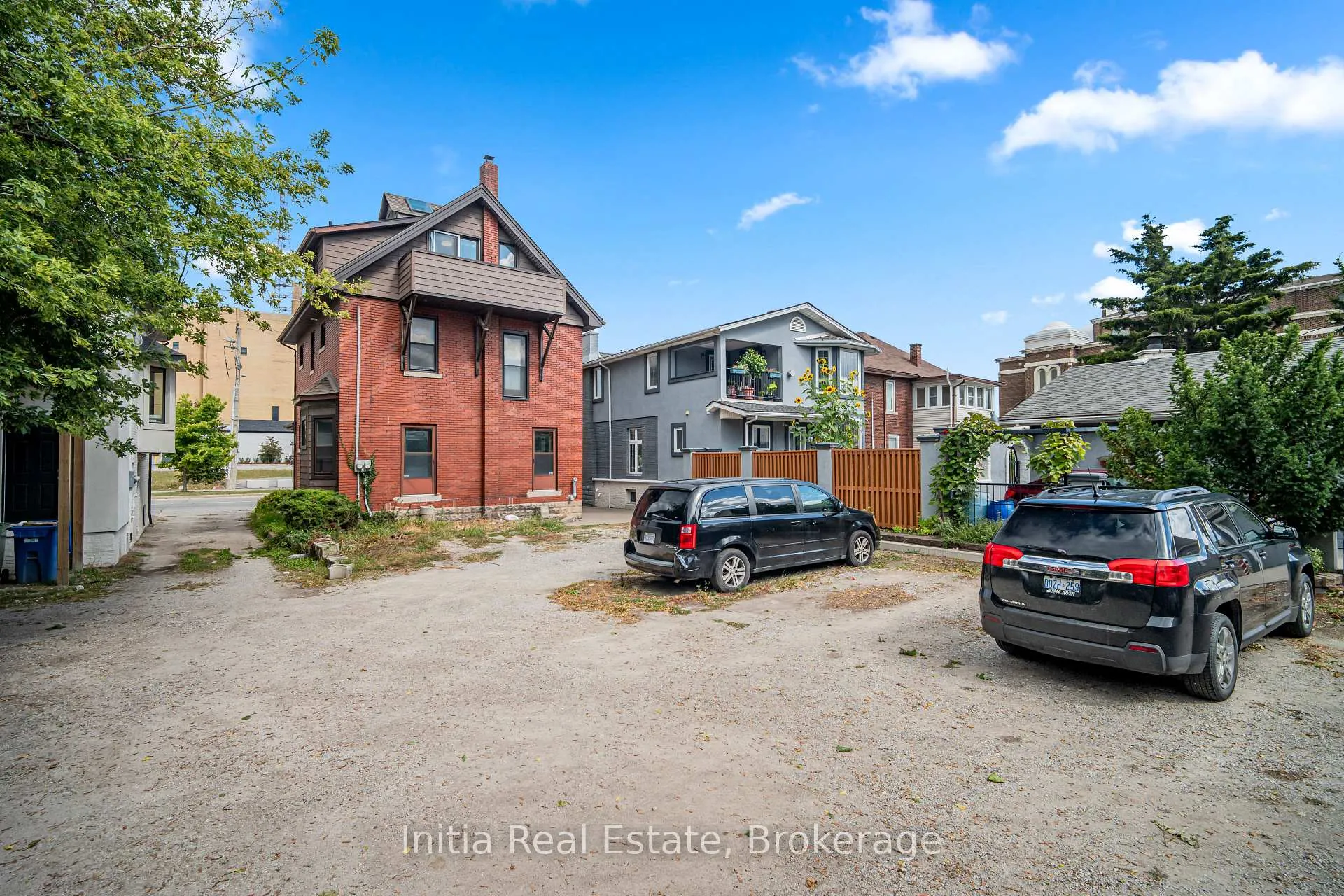 Photo 44 of 79 Giles Boulevard E, Windsor — HOMEH