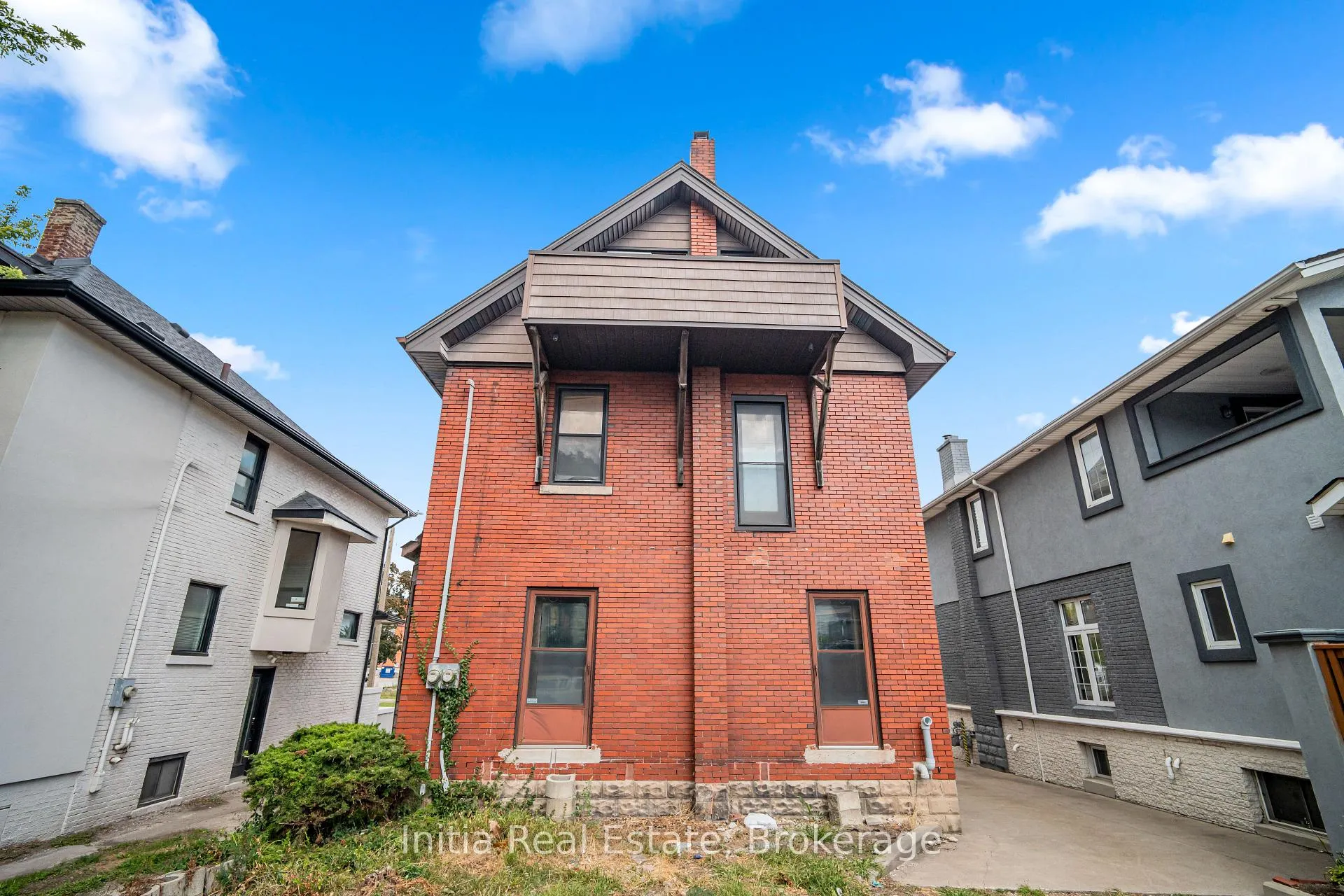 Photo 45 of 79 Giles Boulevard E, Windsor — HOMEH
