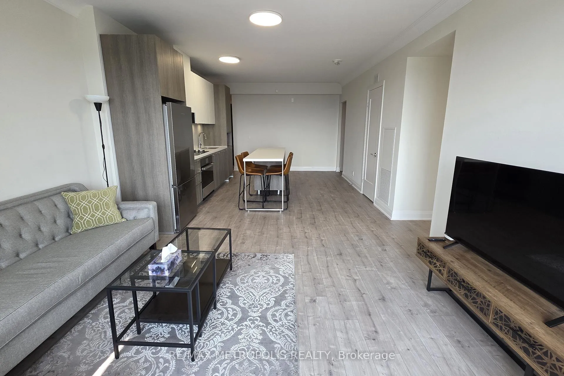 Photo 4 of Unit 3505, 8 Water Walk Drive, Markham, Unionville — HOMEH