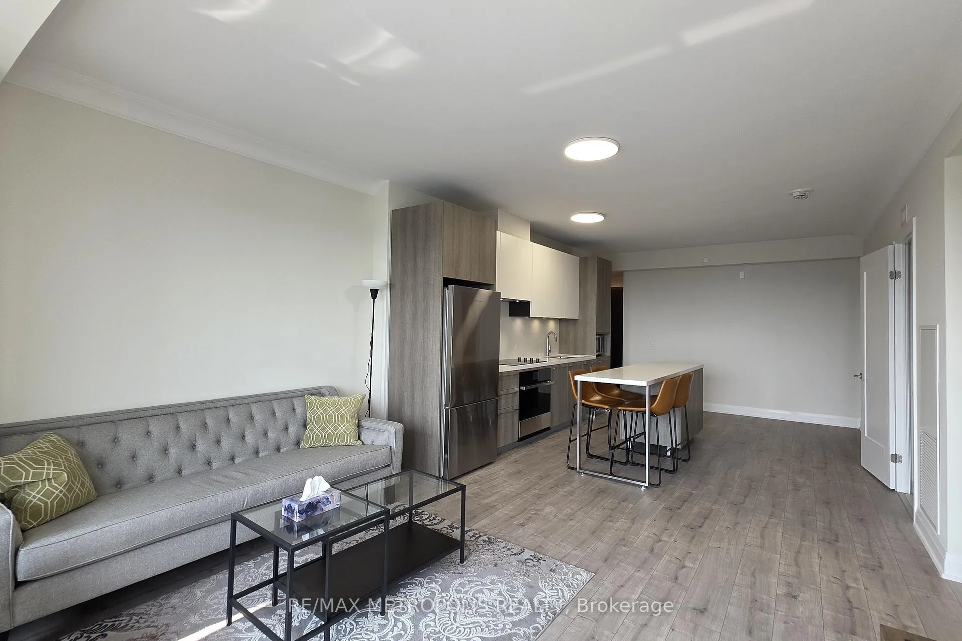 Photo 5 of Unit 3505, 8 Water Walk Drive, Markham, Unionville — HOMEH