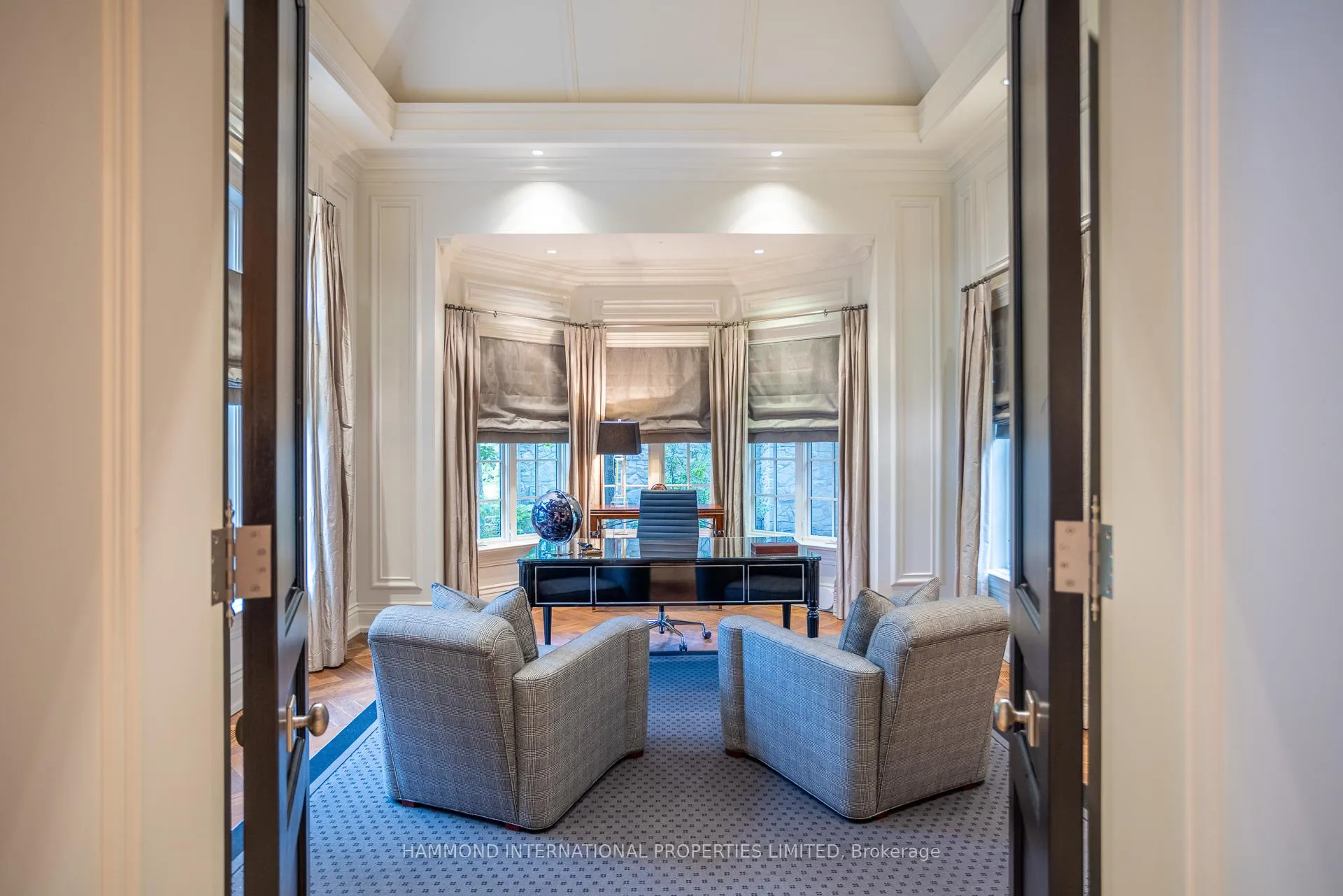 Photo 6 of 100 Kennedy Street W, Aurora, Aurora Village — HOMEH