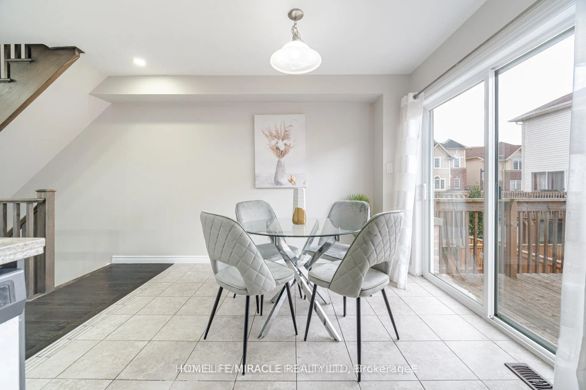 Photo 6 of 18 Kenridge Terrace, Hamilton, Stoney Creek — HOMEH