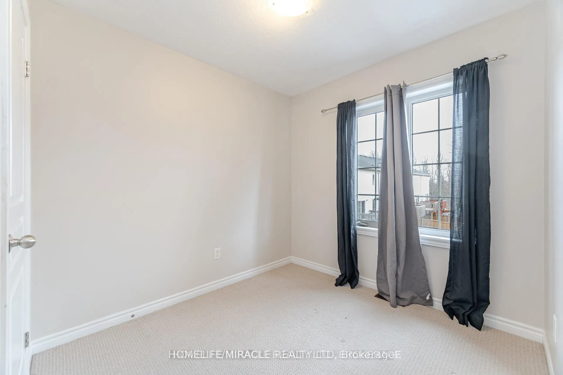 Photo 25 of 18 Kenridge Terrace, Hamilton, Stoney Creek — HOMEH