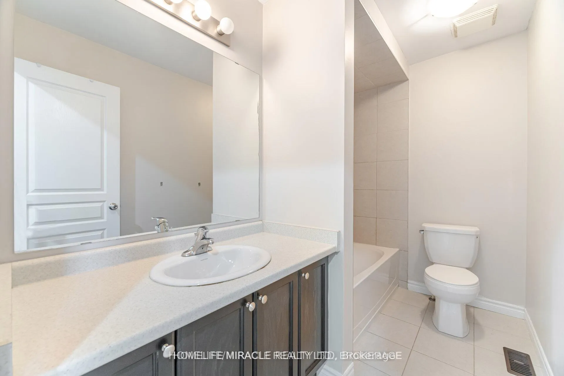 Photo 27 of 18 Kenridge Terrace, Hamilton, Stoney Creek — HOMEH