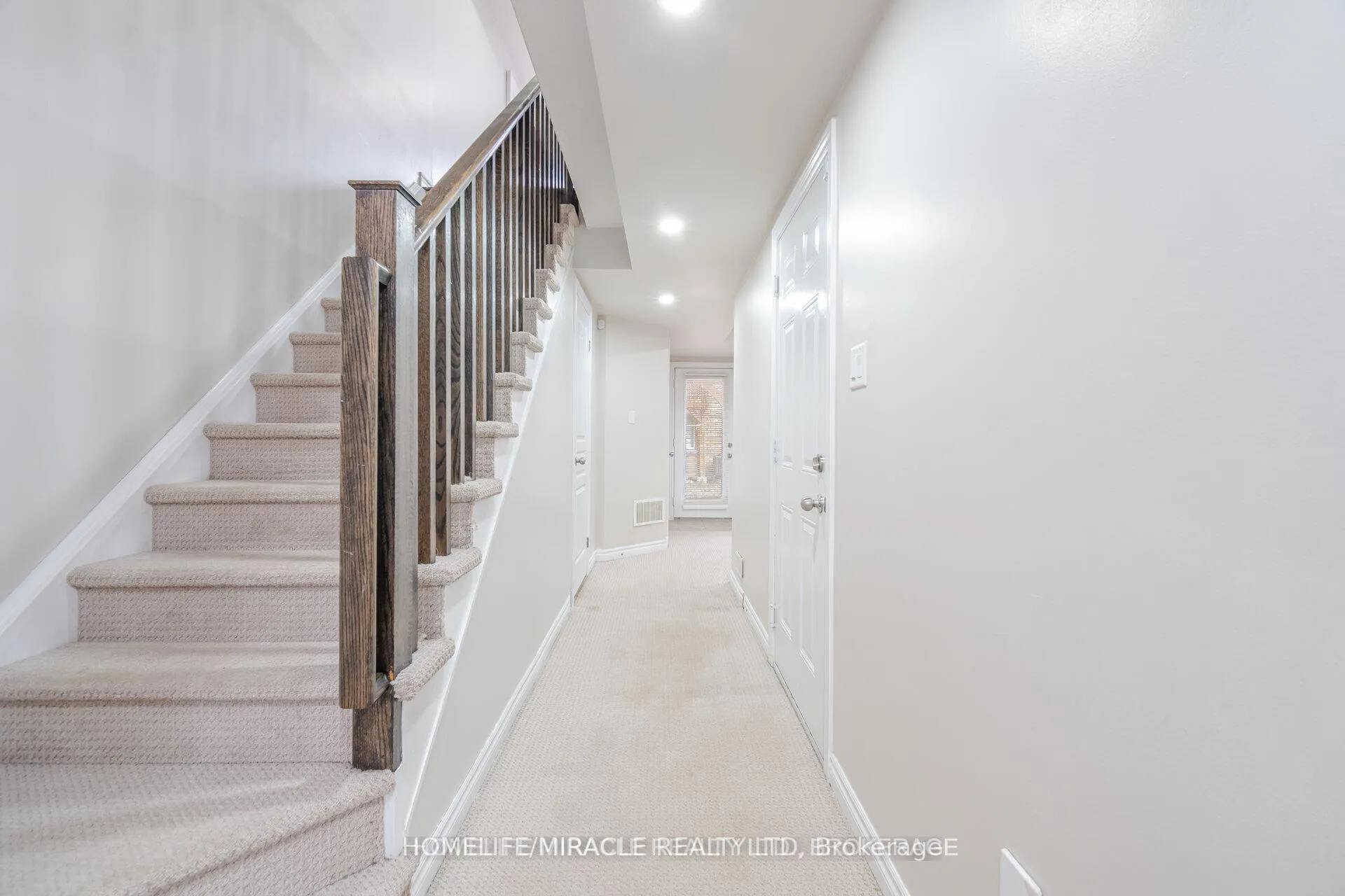 Photo 29 of 18 Kenridge Terrace, Hamilton, Stoney Creek — HOMEH