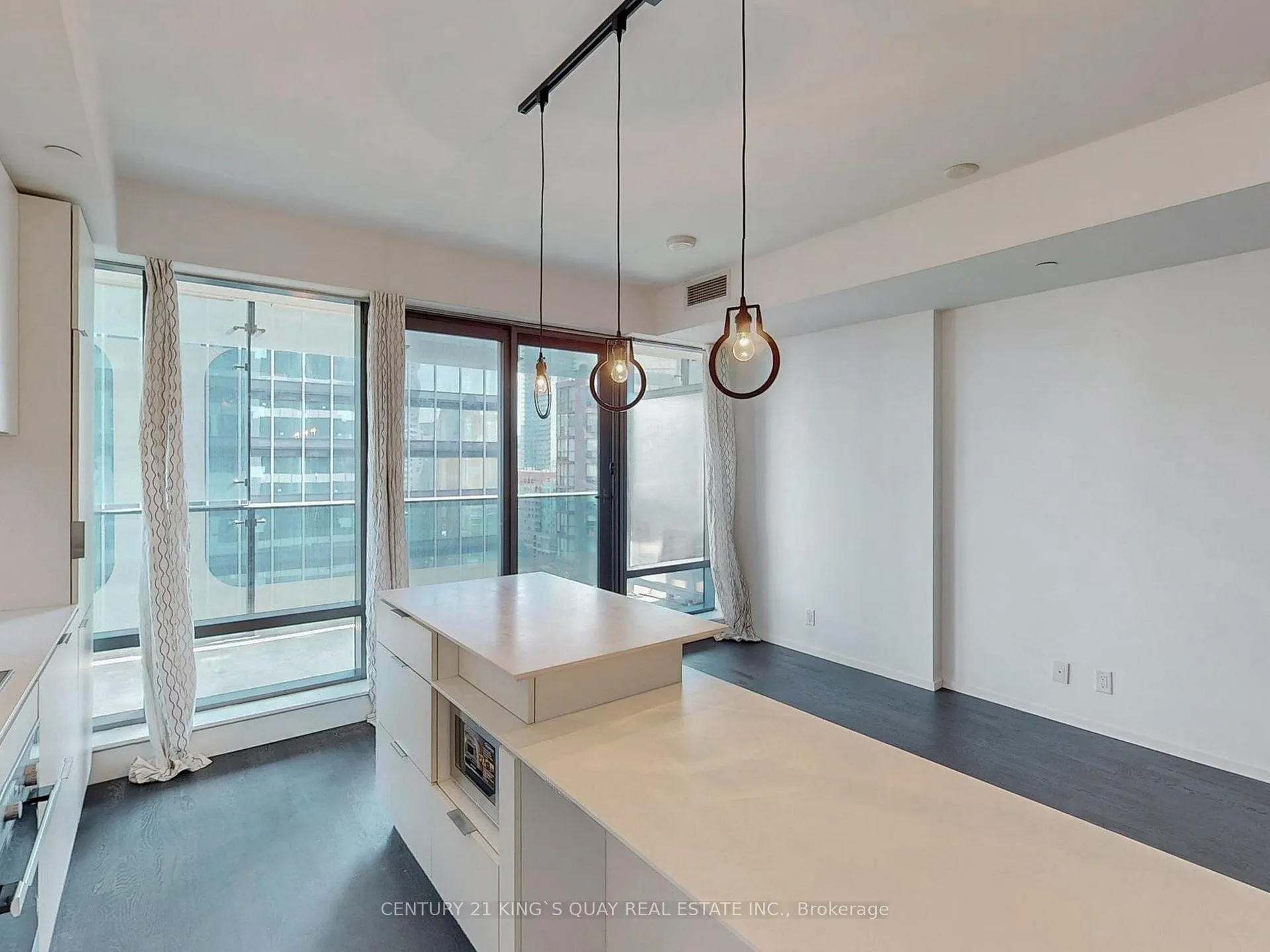 Photo 7 of Unit 1603, 5 St Joseph Street, Toronto, Bay Street Corridor — HOMEH