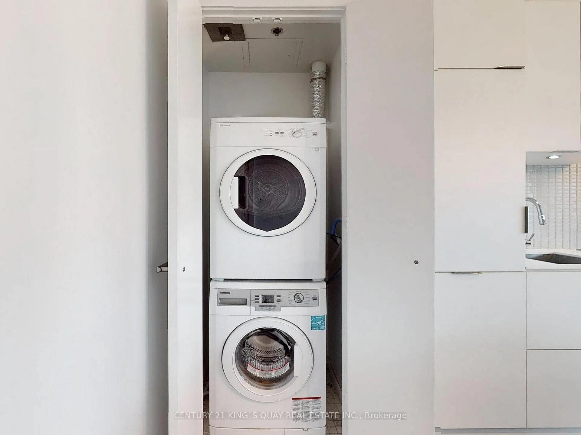 Photo 11 of Unit 1603, 5 St Joseph Street, Toronto, Bay Street Corridor — HOMEH