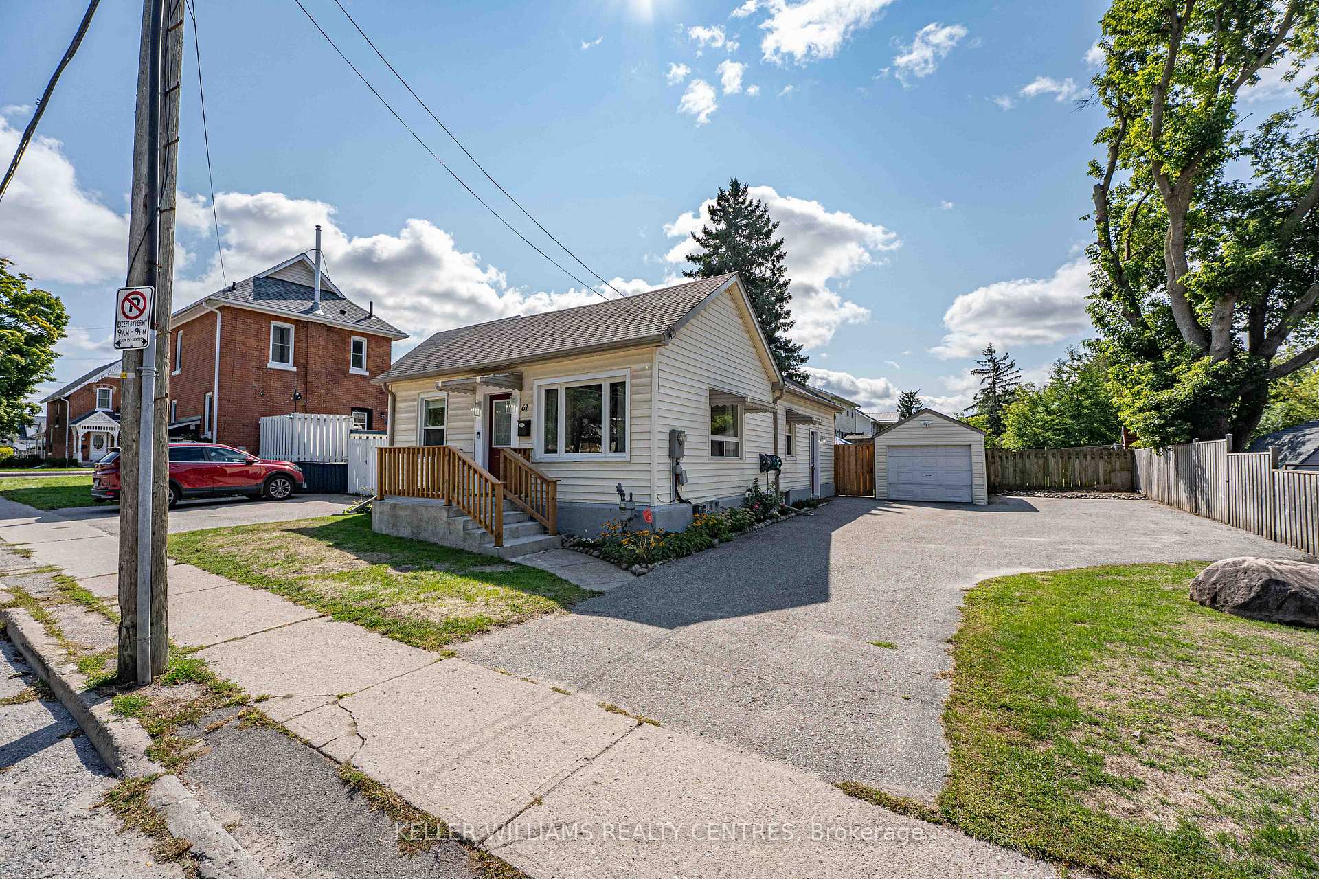 Photo 1 of 61 Victoria Street, Barrie, Sanford — HOMEH