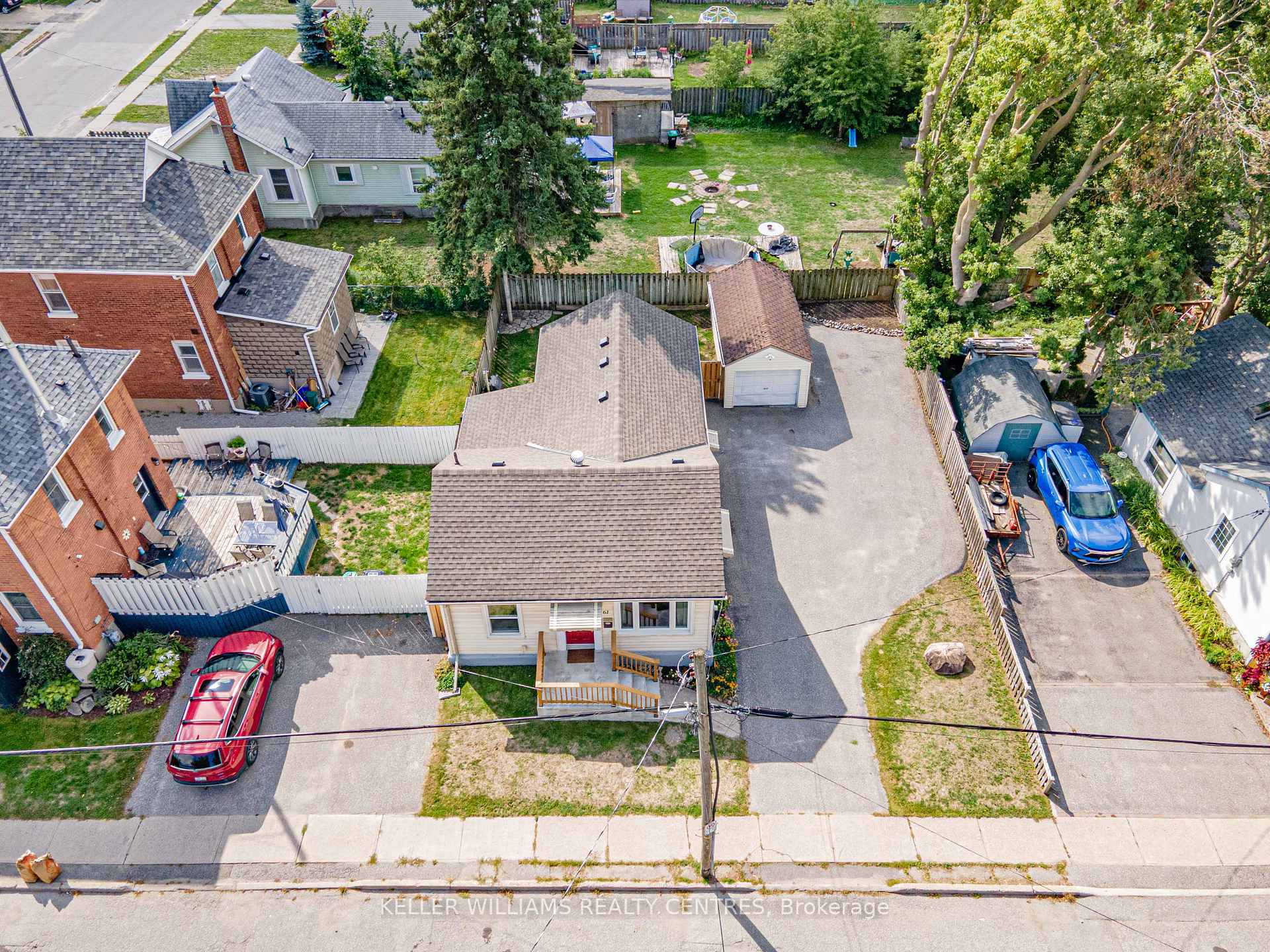 Photo 5 of 61 Victoria Street, Barrie, Sanford — HOMEH