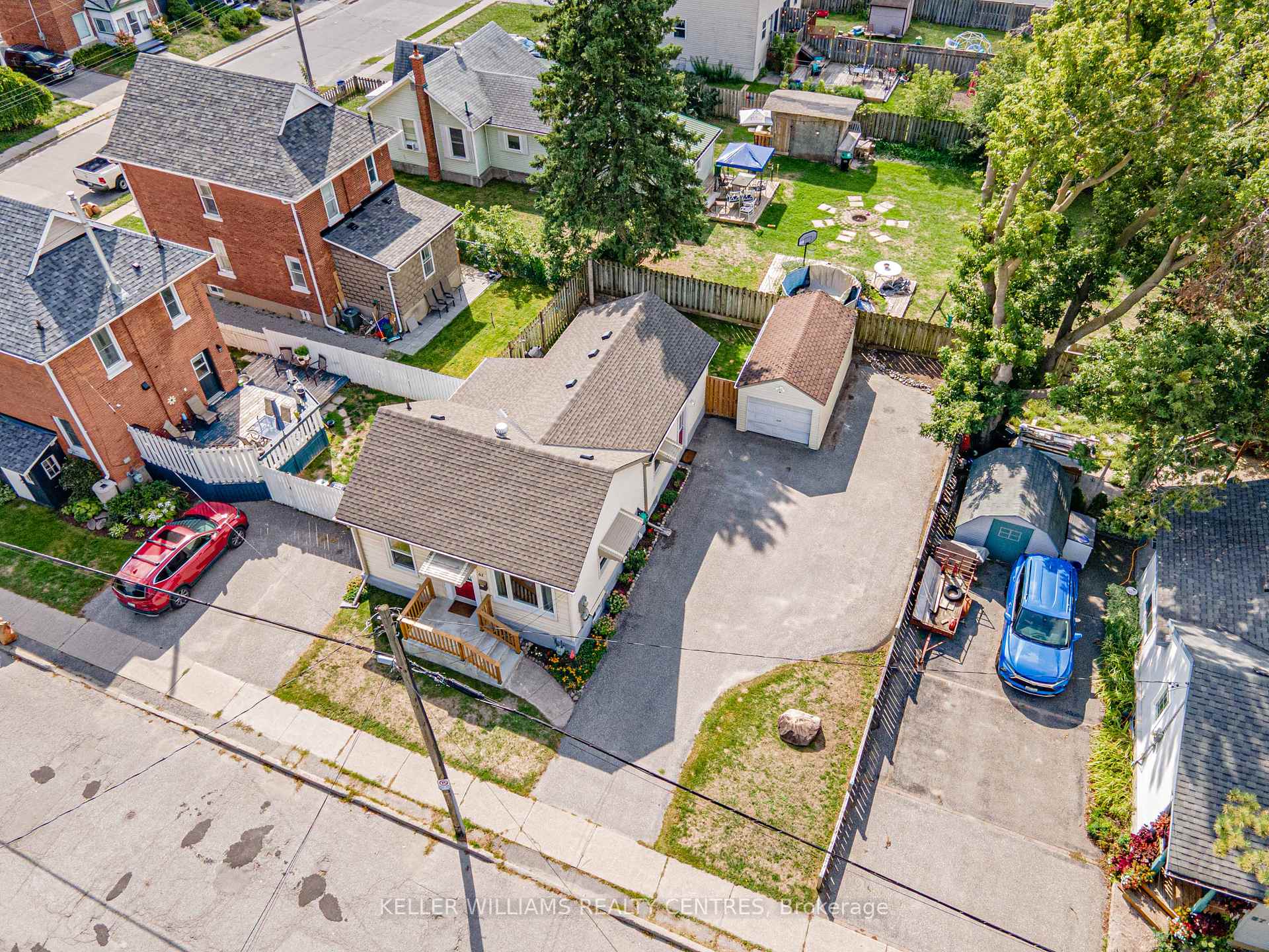Photo 6 of 61 Victoria Street, Barrie, Sanford — HOMEH