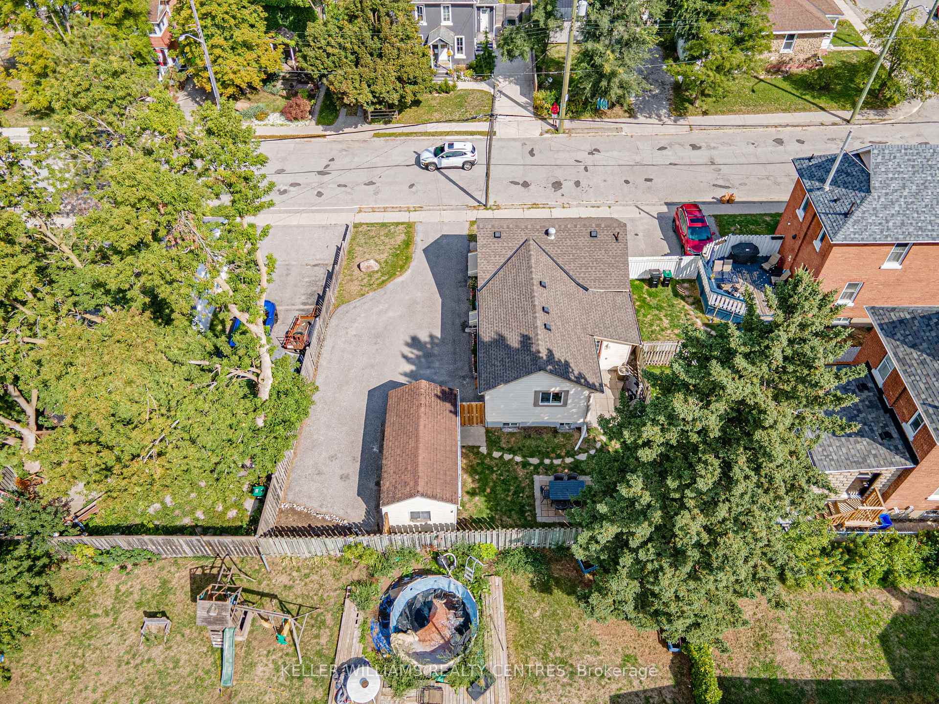 Photo 8 of 61 Victoria Street, Barrie, Sanford — HOMEH