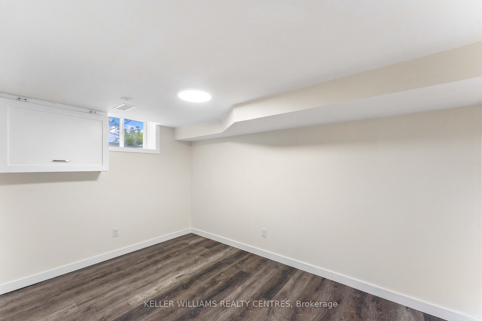 Photo 37 of 61 Victoria Street, Barrie, Sanford — HOMEH