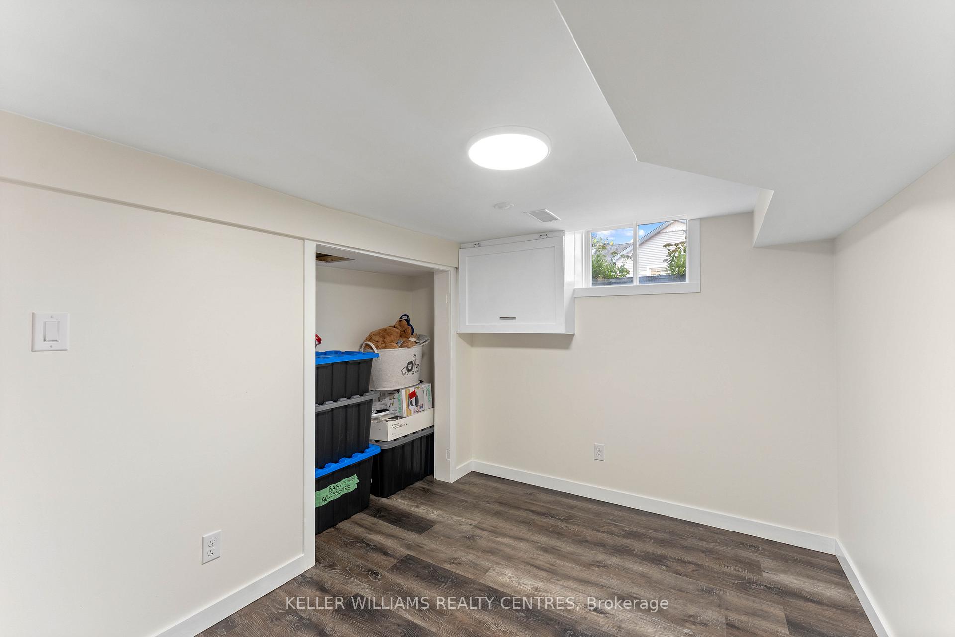 Photo 38 of 61 Victoria Street, Barrie, Sanford — HOMEH