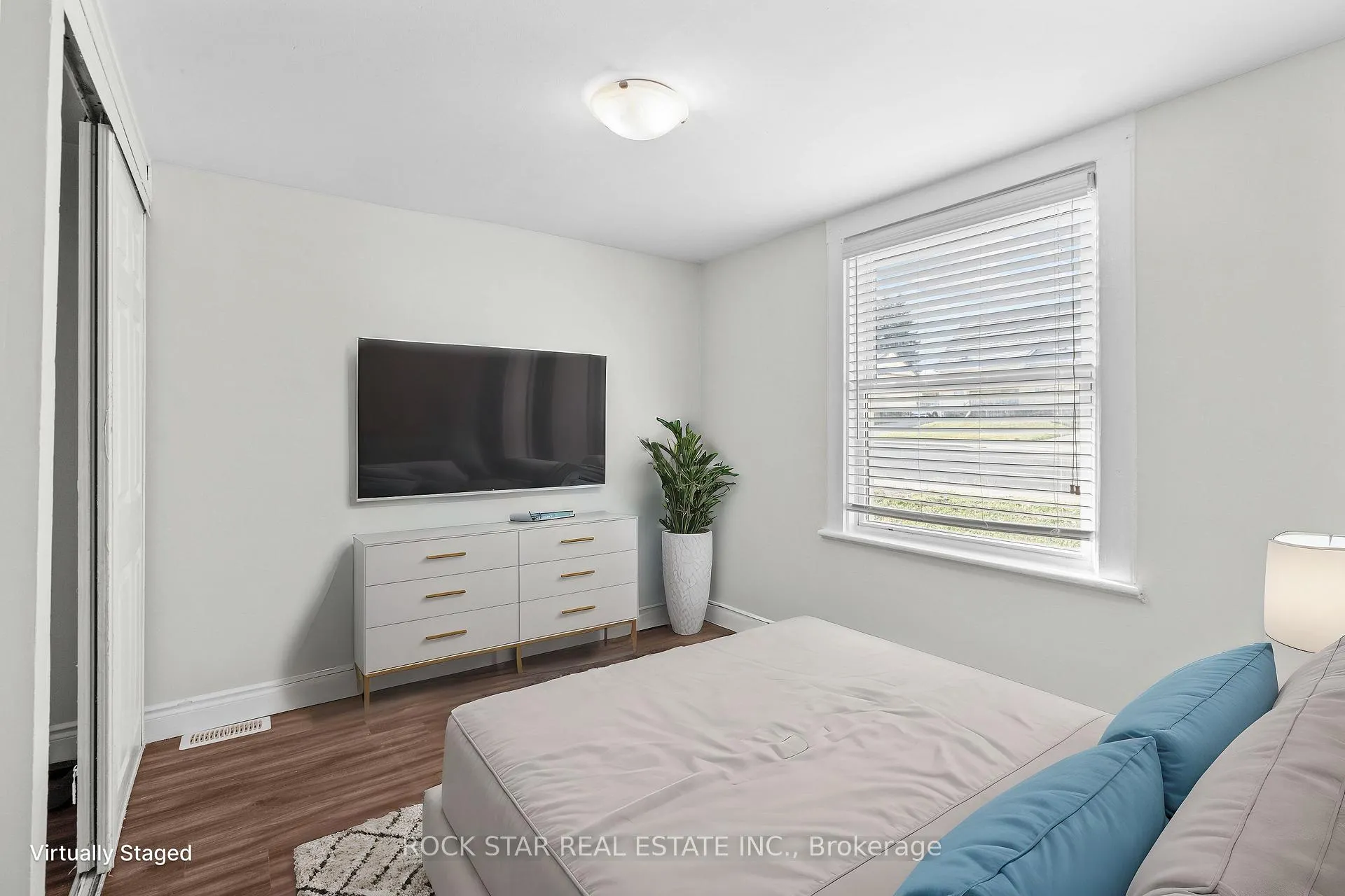 Photo 13 of 937 Garth Street, Hamilton, Westcliffe — HOMEH