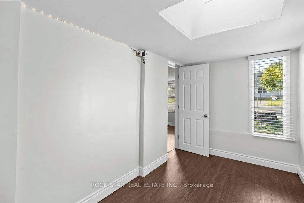 Photo 17 of 937 Garth Street, Hamilton, Westcliffe — HOMEH