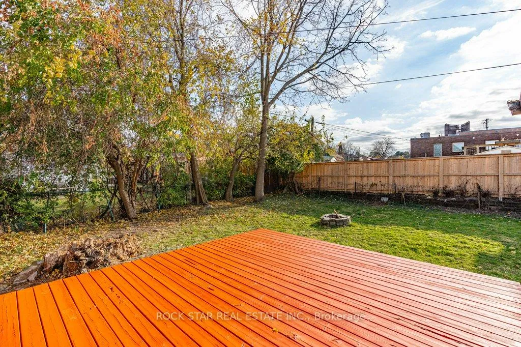 Photo 29 of 937 Garth Street, Hamilton, Westcliffe — HOMEH