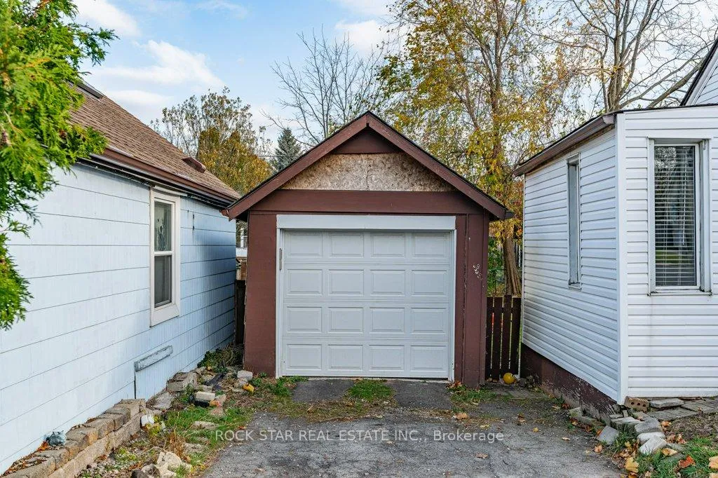 Photo 31 of 937 Garth Street, Hamilton, Westcliffe — HOMEH
