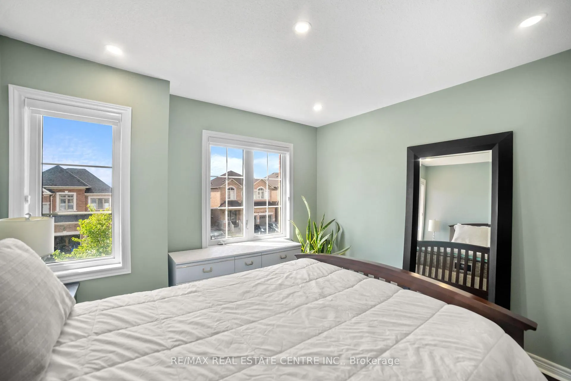 Photo 31 of 1106 Cactus Crescent, Pickering, Rural Pickering — HOMEH