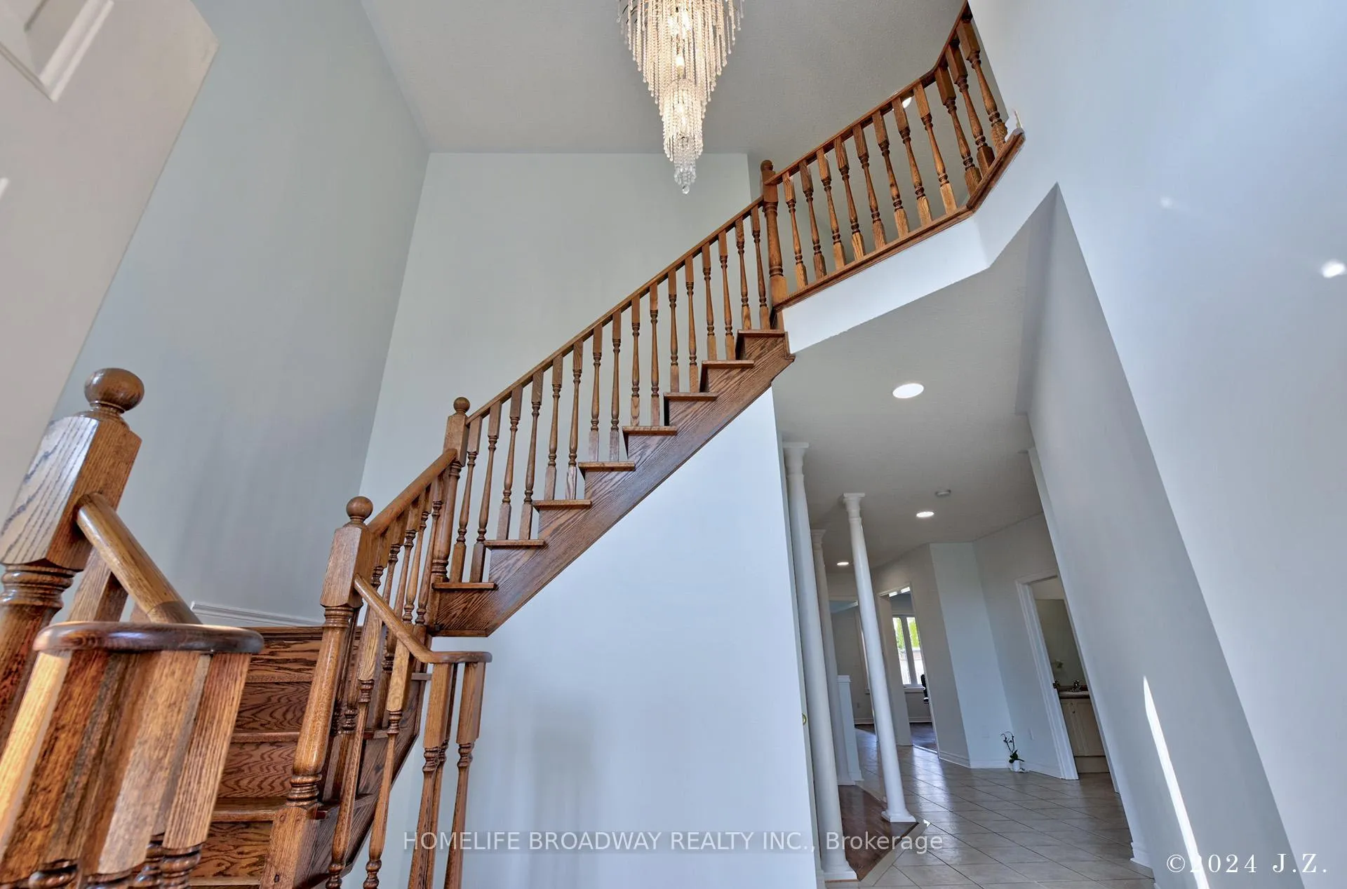 Photo 5 of 65 Grandlea Crescent, Markham, Rouge Fairways — HOMEH