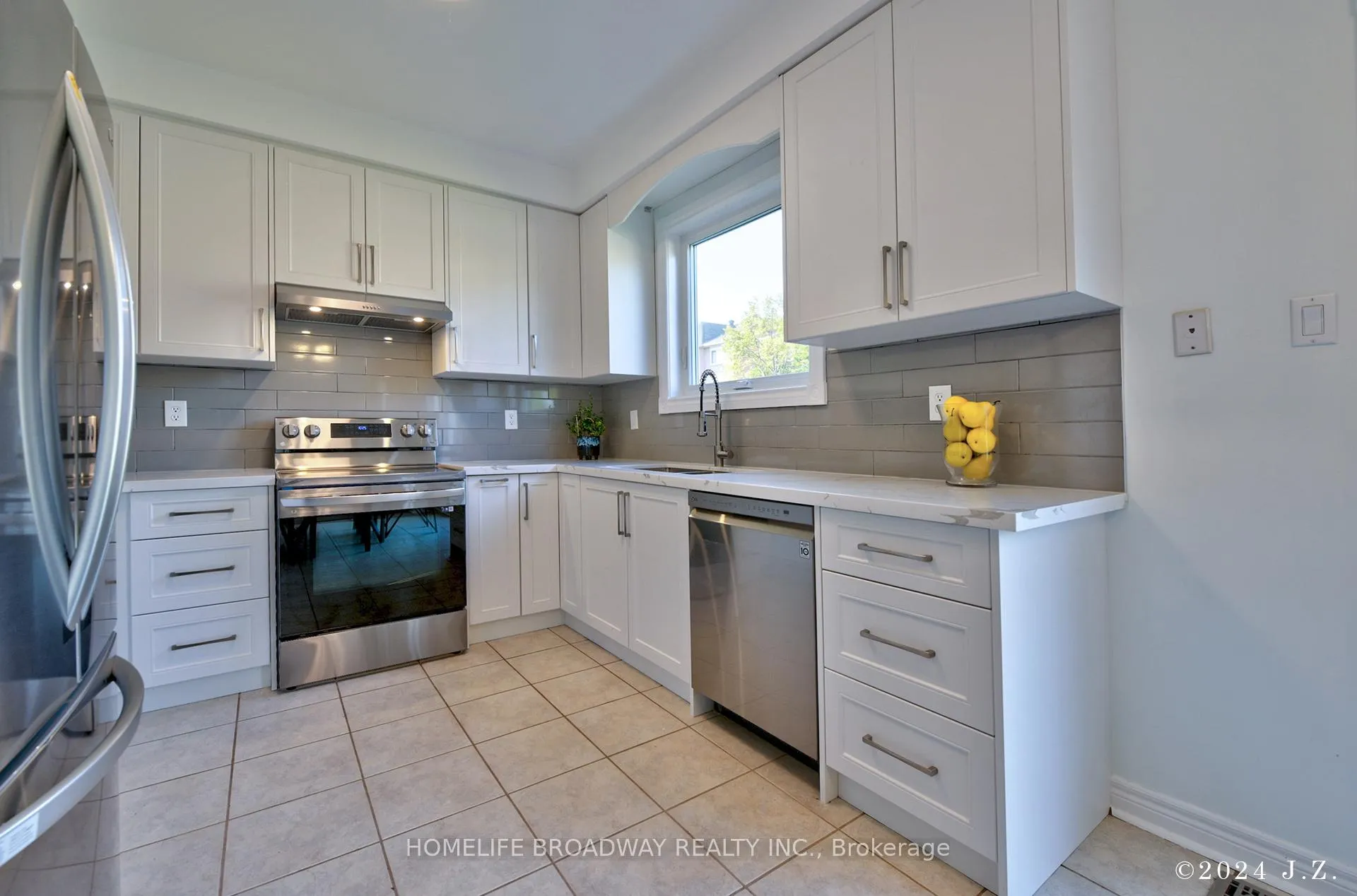 Photo 12 of 65 Grandlea Crescent, Markham, Rouge Fairways — HOMEH
