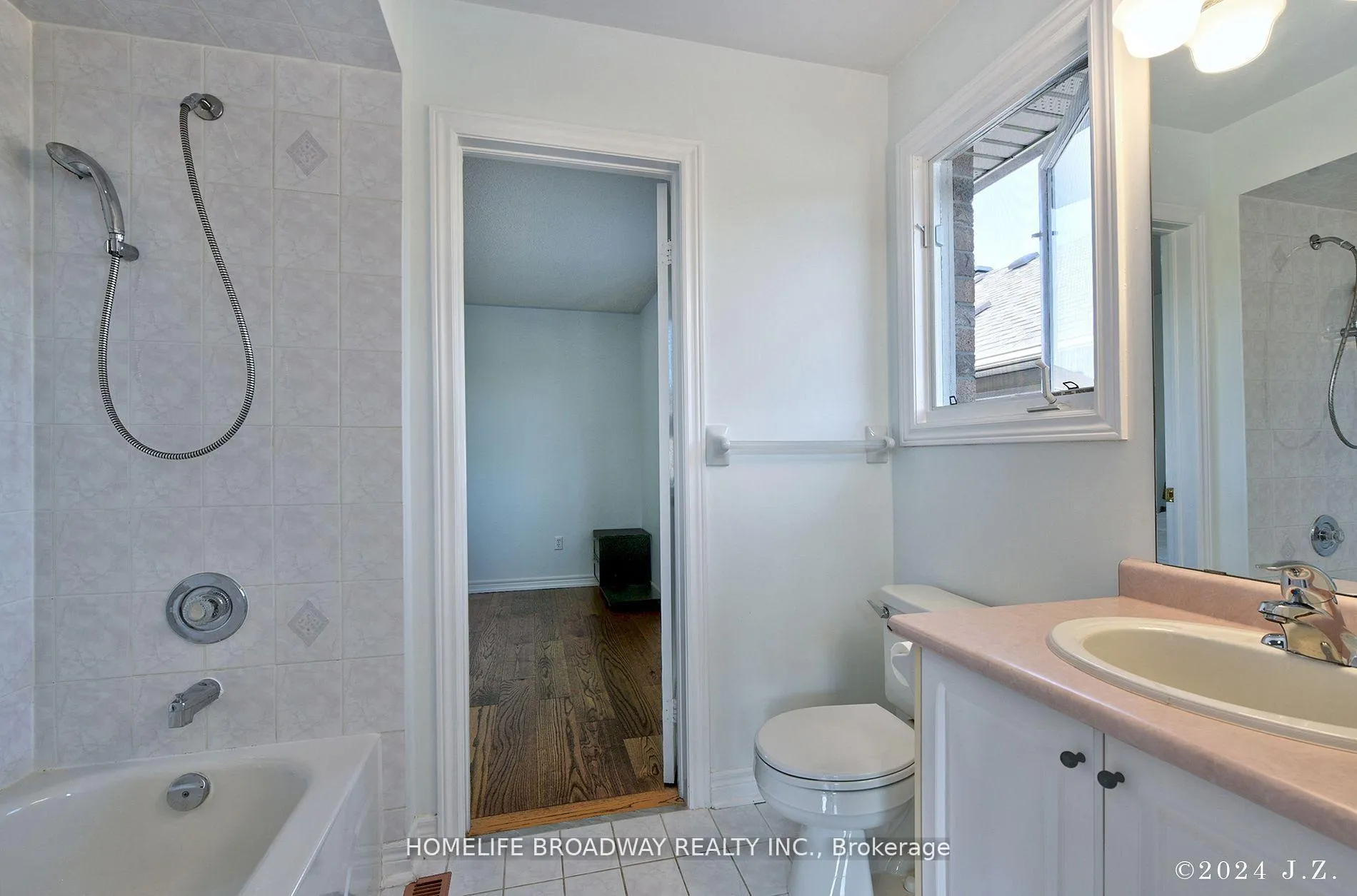 Photo 22 of 65 Grandlea Crescent, Markham, Rouge Fairways — HOMEH