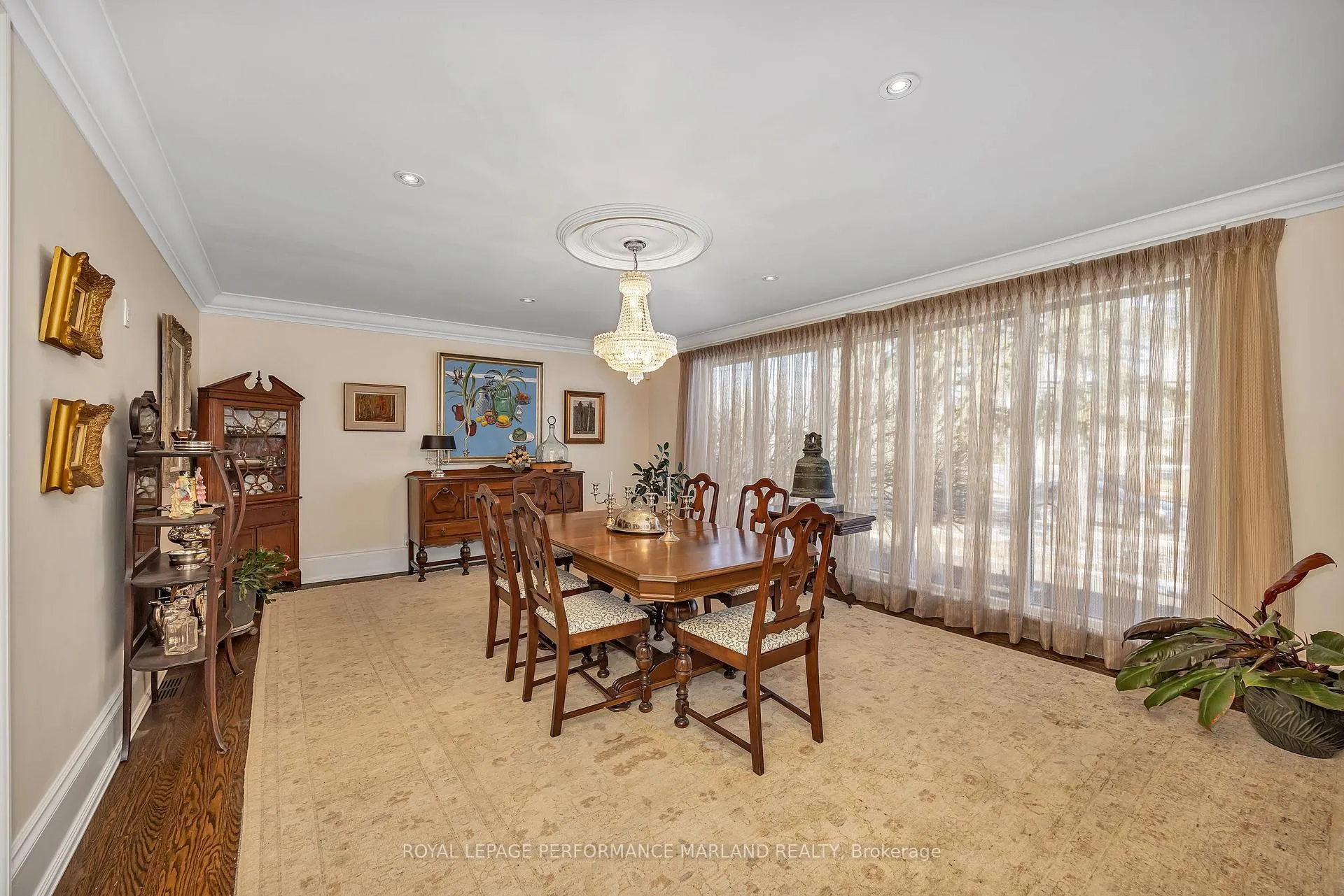 Photo 4 of 1954 Lenester Avenue, Ottawa, McKellar Heights/Glabar Park — HOMEH