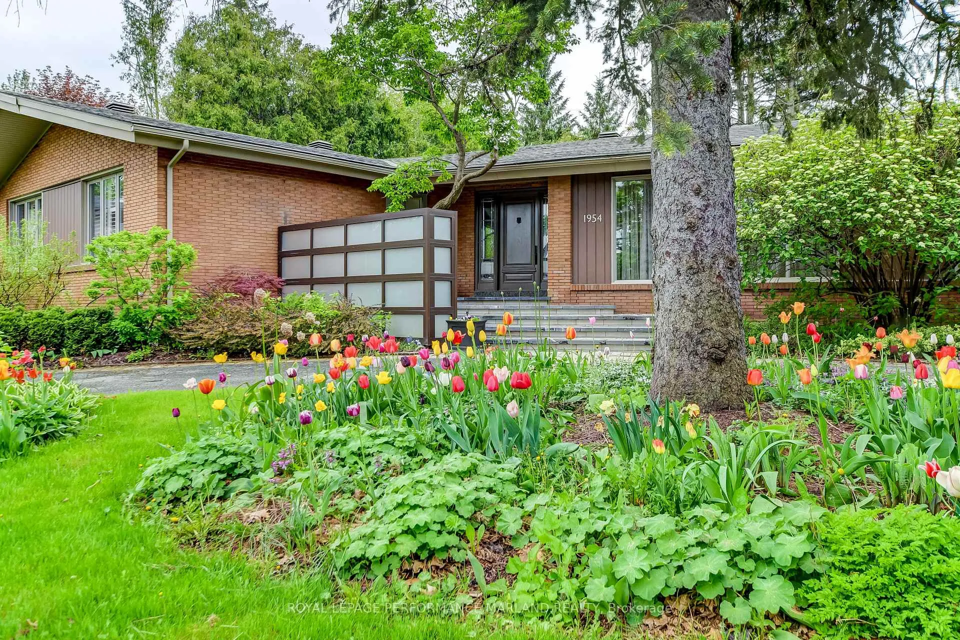 Photo 33 of 1954 Lenester Avenue, Ottawa, McKellar Heights/Glabar Park — HOMEH