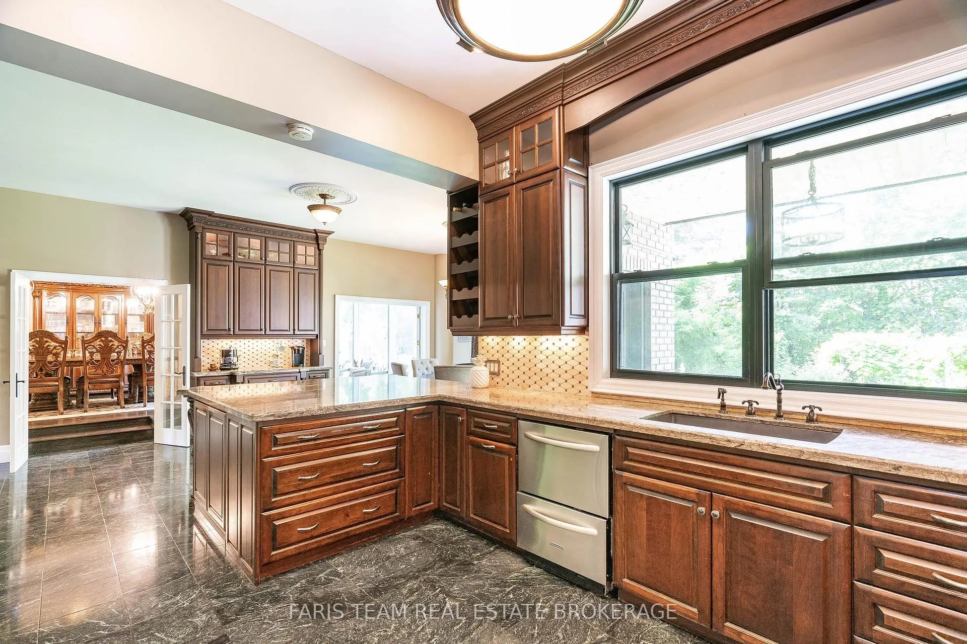 Photo 9 of 1826 Quantz Crescent, Innisfil, Rural Innisfil — HOMEH