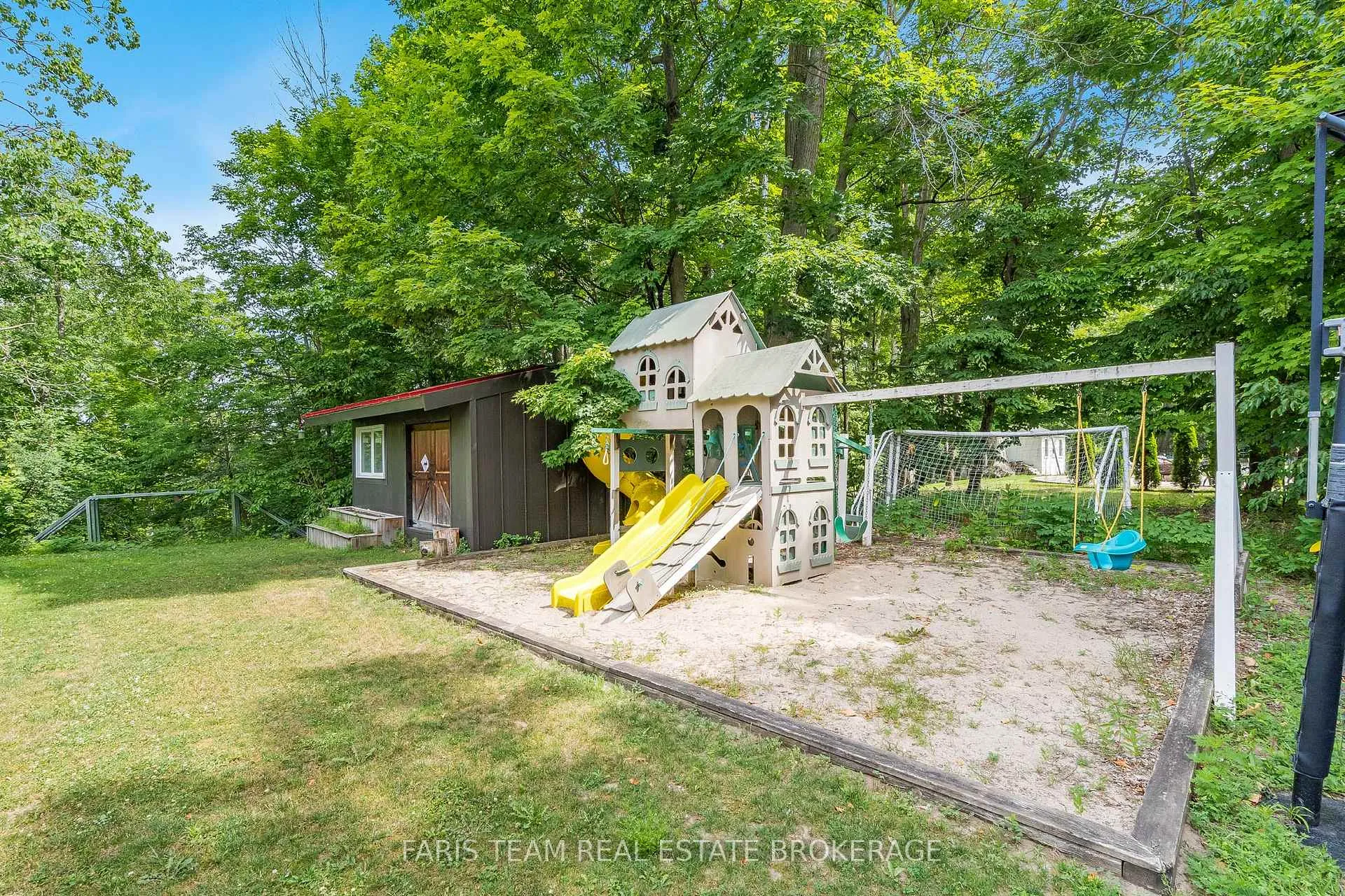 Photo 46 of 1826 Quantz Crescent, Innisfil, Rural Innisfil — HOMEH