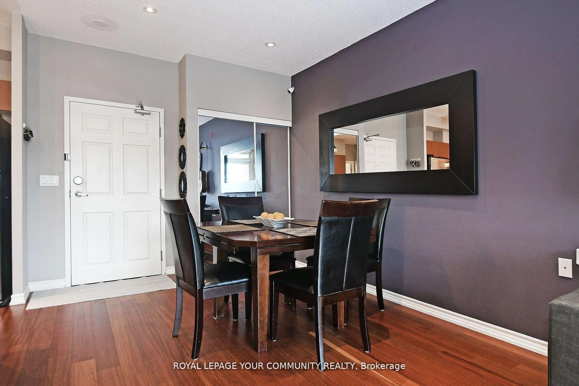 Photo 12 of Unit 306, 15450 Yonge Street, Aurora, Aurora Heights — HOMEH